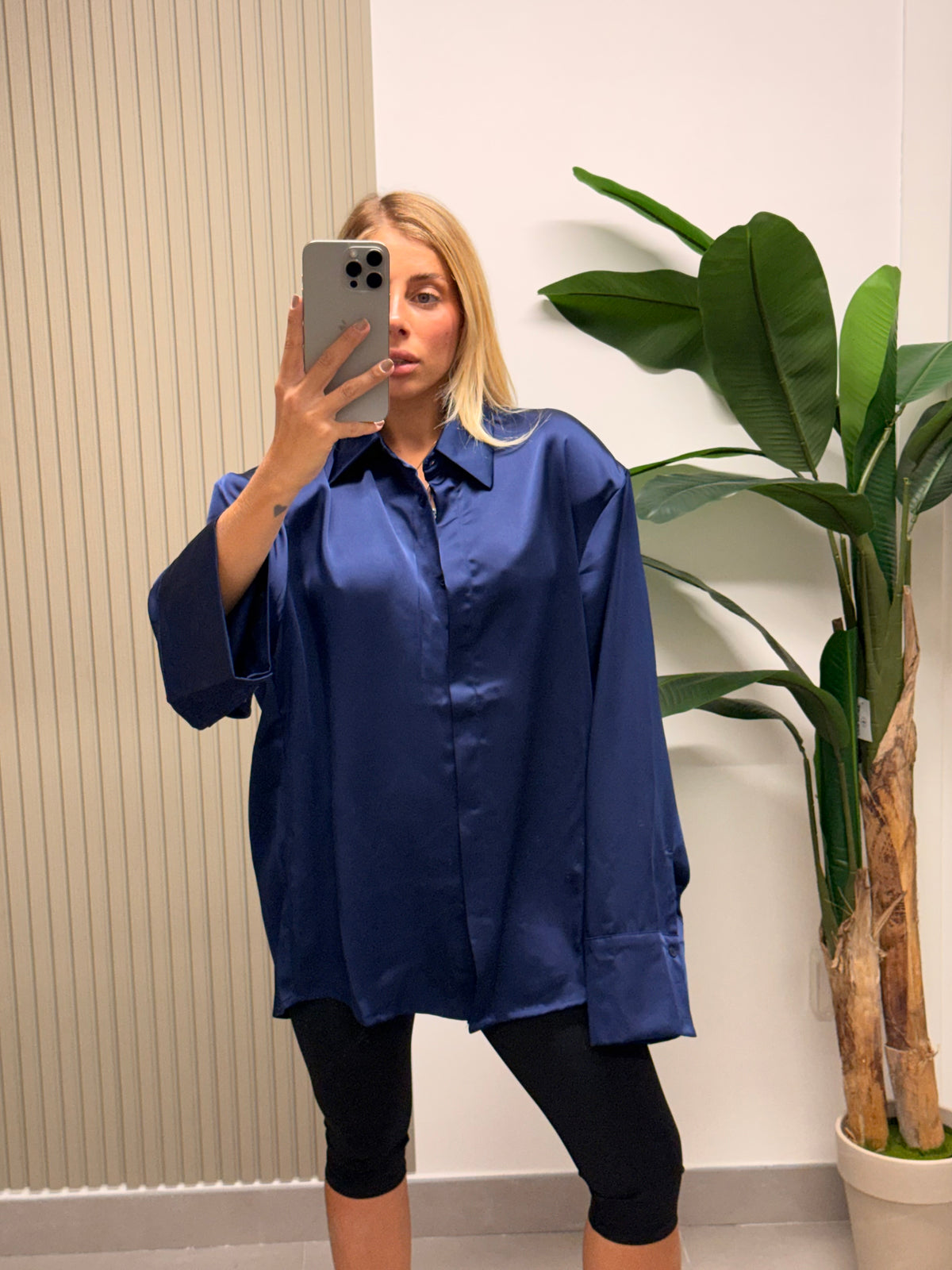 CAMICIA SATIN CON SPALLINE BLU