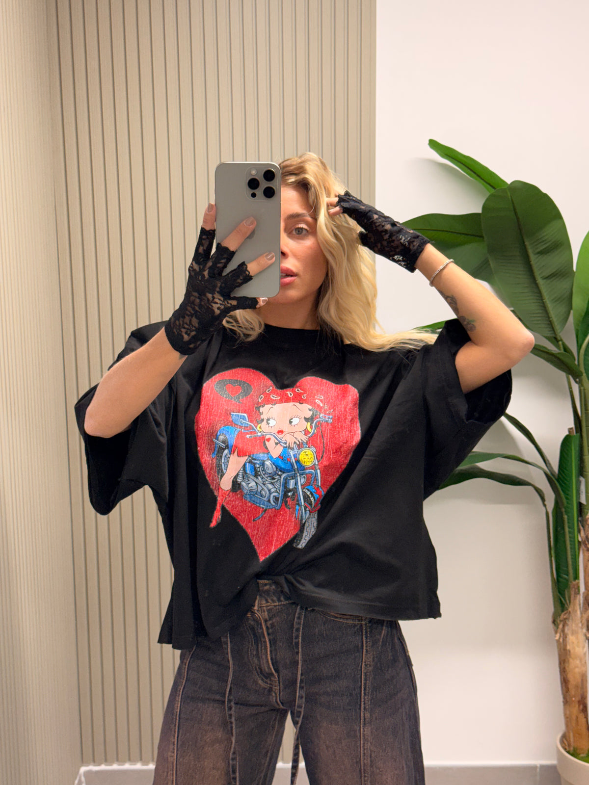 T-SHIRT BOXY BETTY NERA