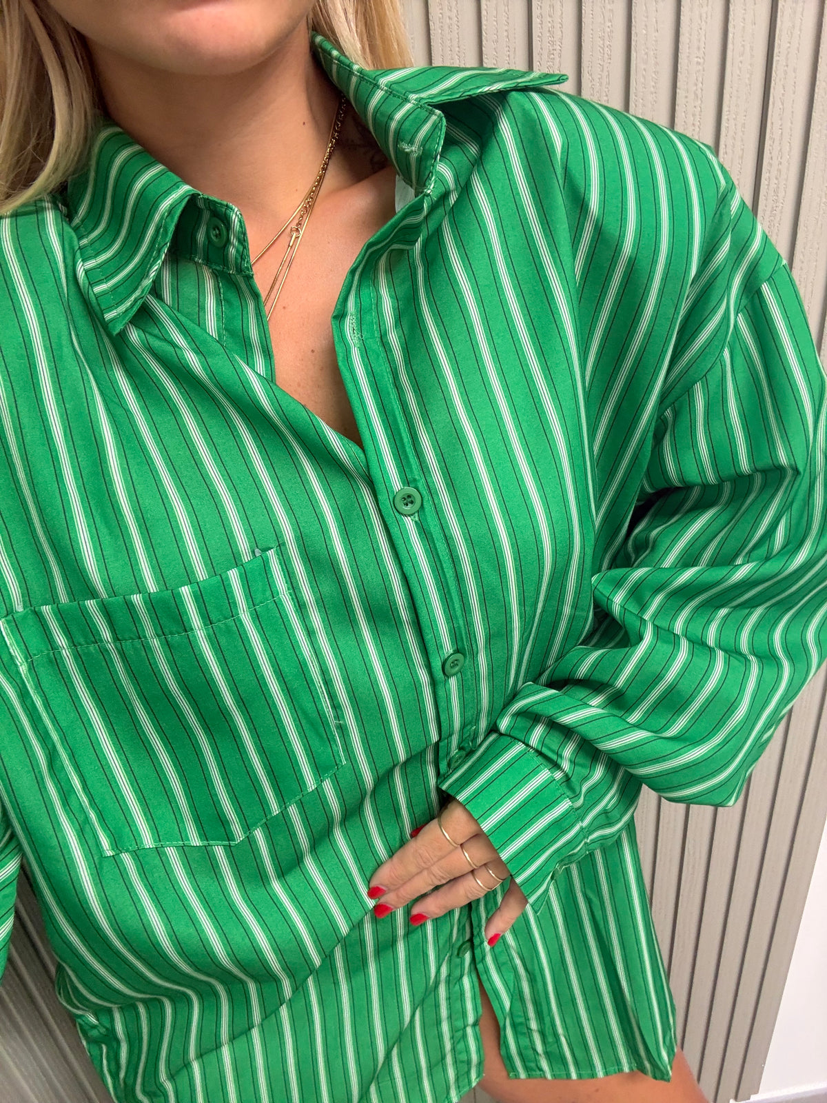 MAXI CAMICIA CON SPALLINA VERDE