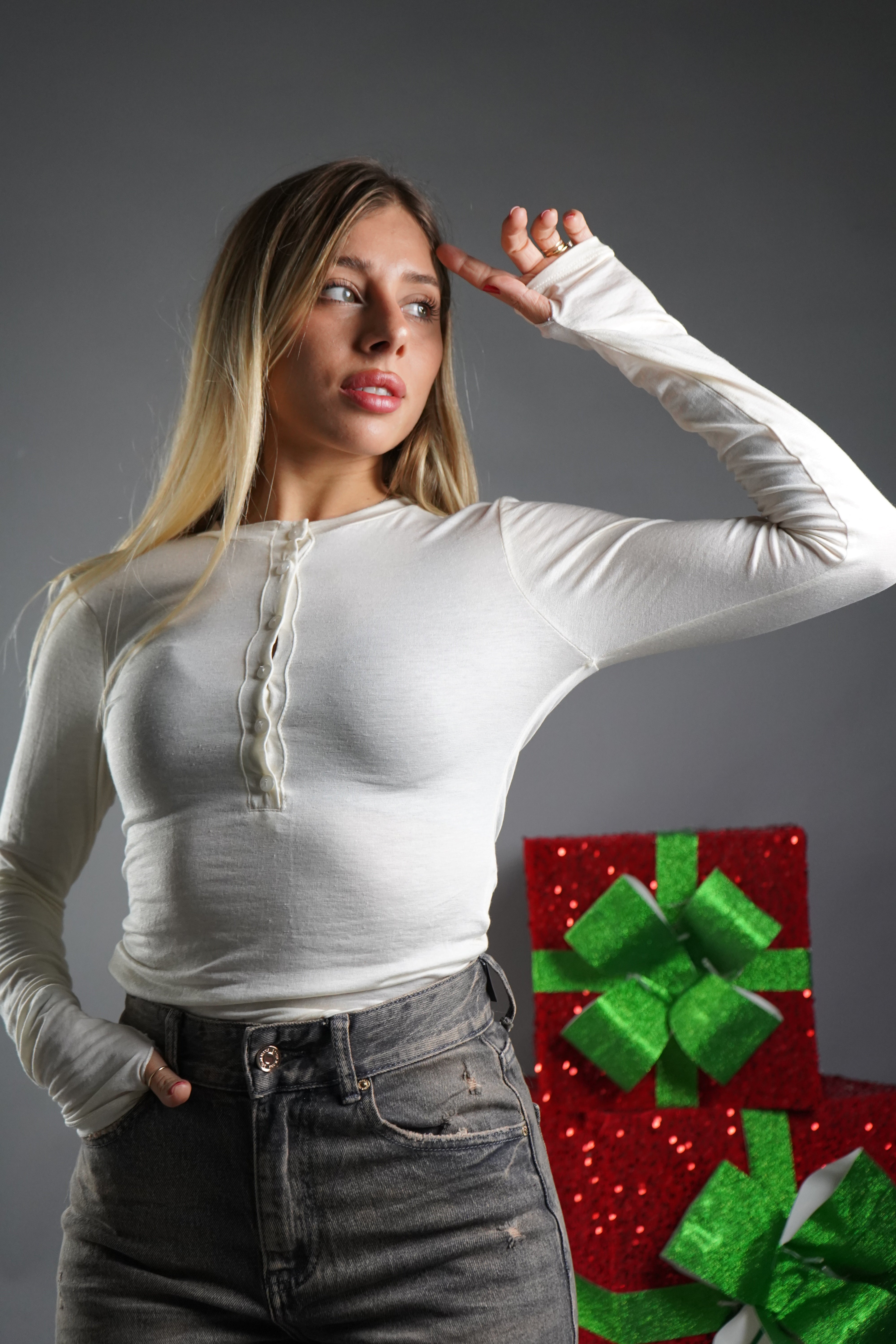 MAGLIA SERAFINA SEMIVELATA CON GUANTO BIANCA