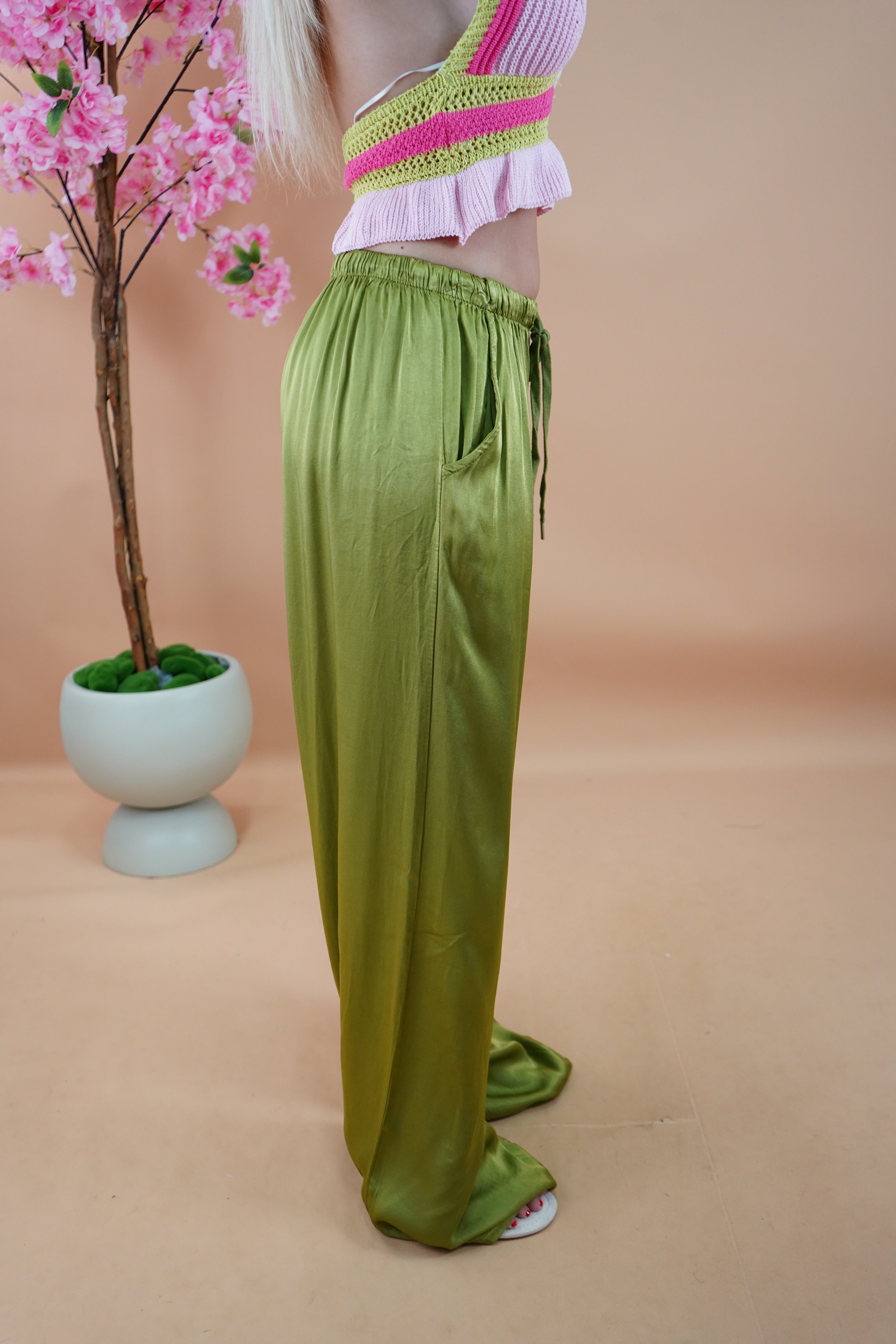 PANTALONE SATIN VERDE ACIDO