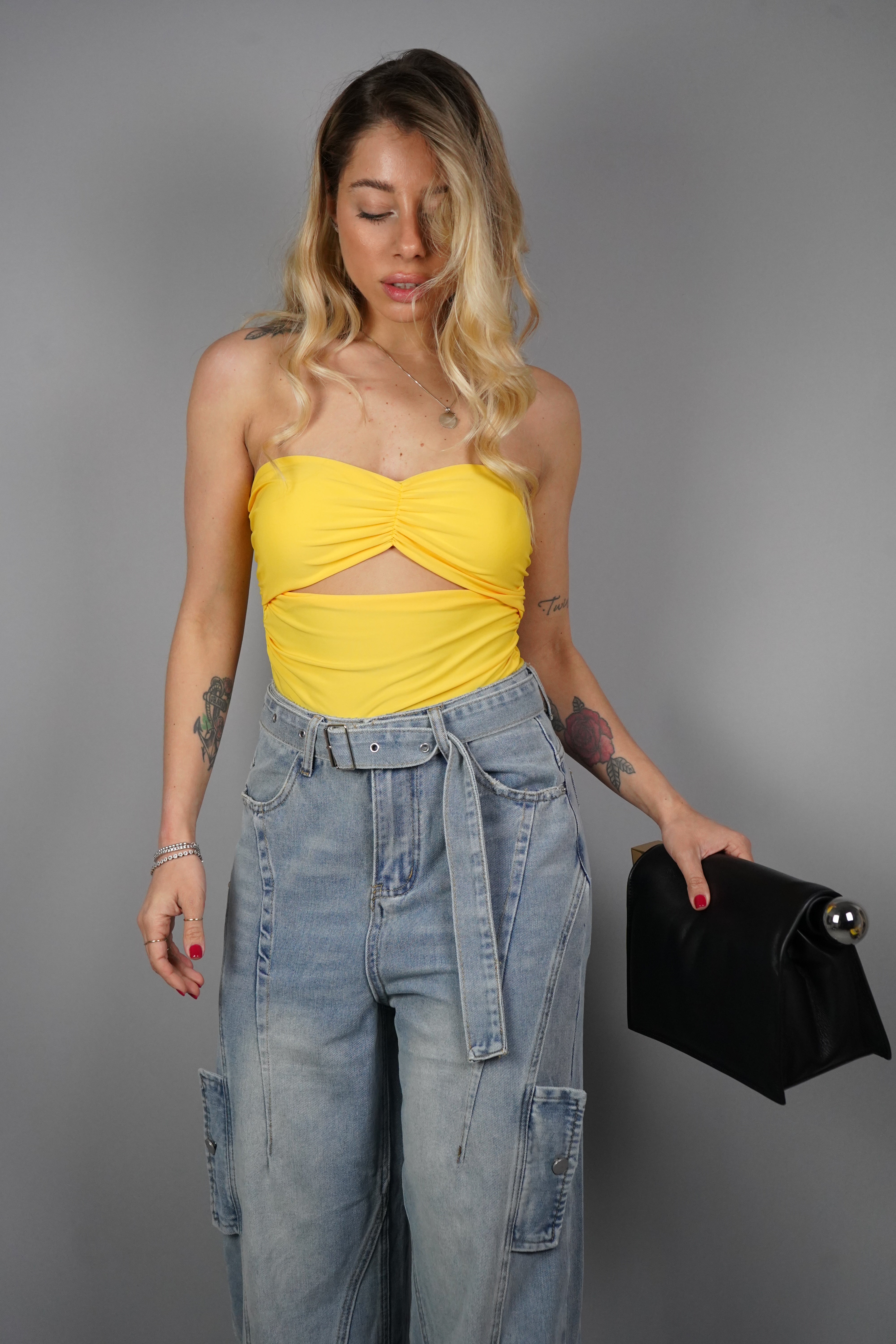 BODY ARIEL GIALLO