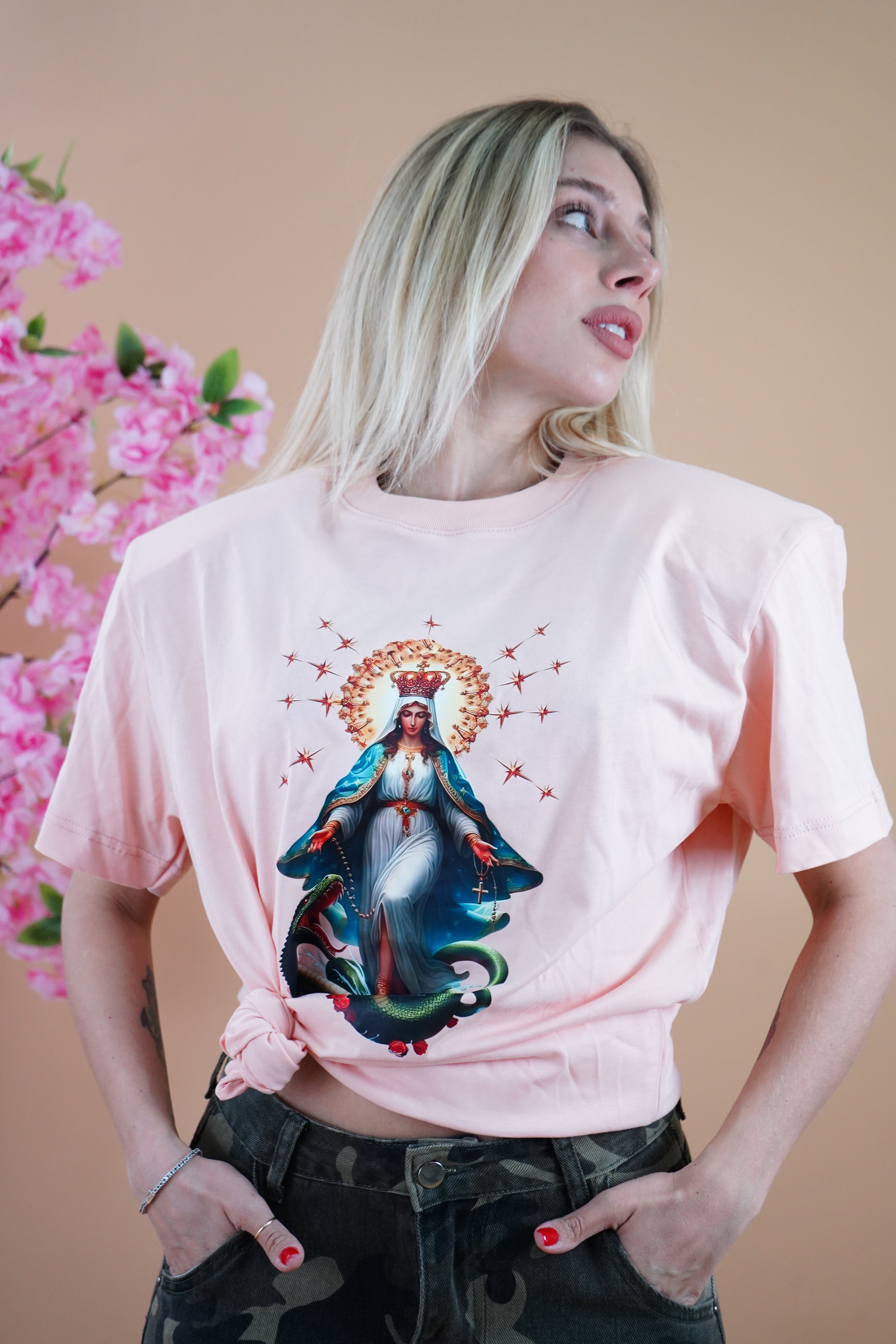 T-SHIRT ROCK MADONNA AURA ROSA