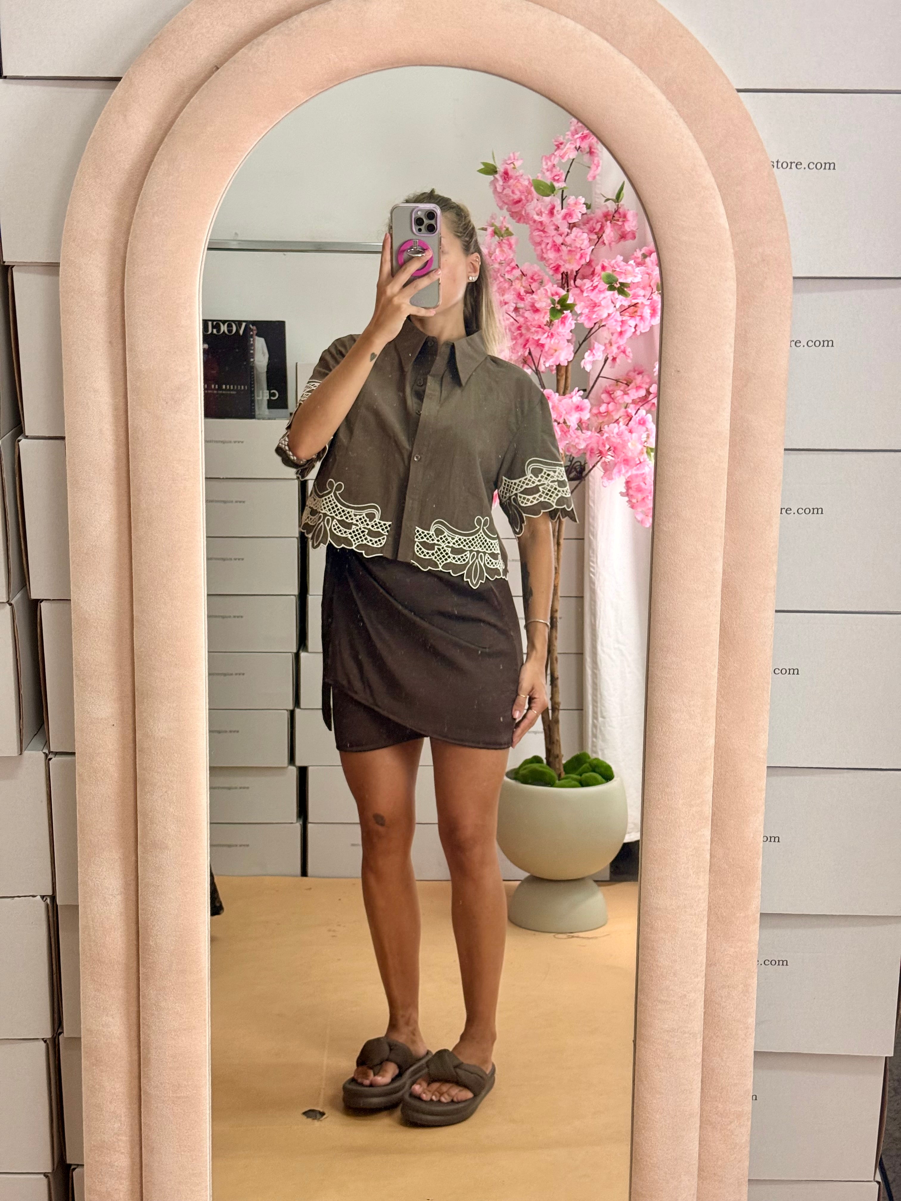 CAMICIA CROP SANGALLO MARRONE