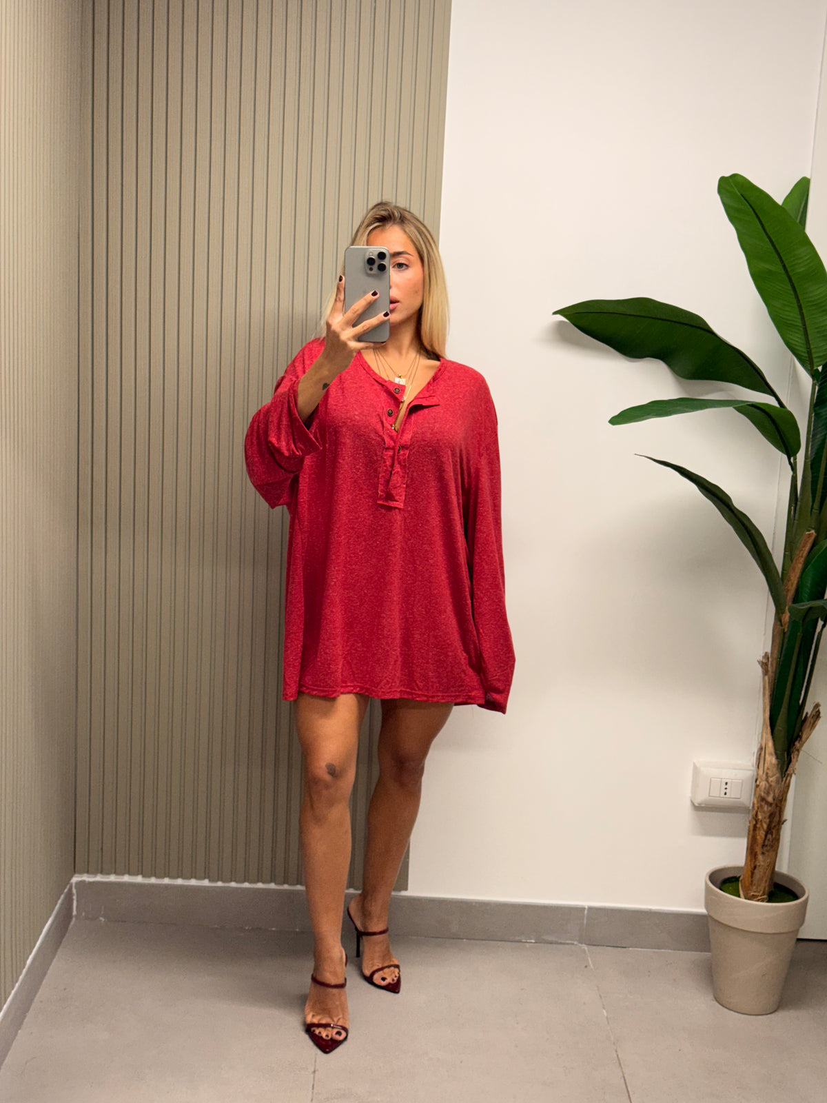 SERAFINO OVERSIZE CON BOTTONI ROSSA