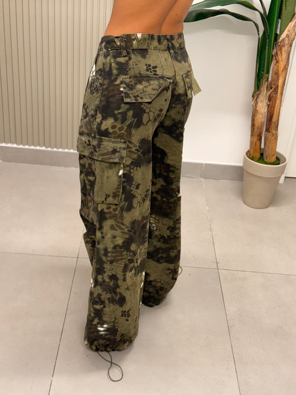 JEANS CARGO TARTARUGA