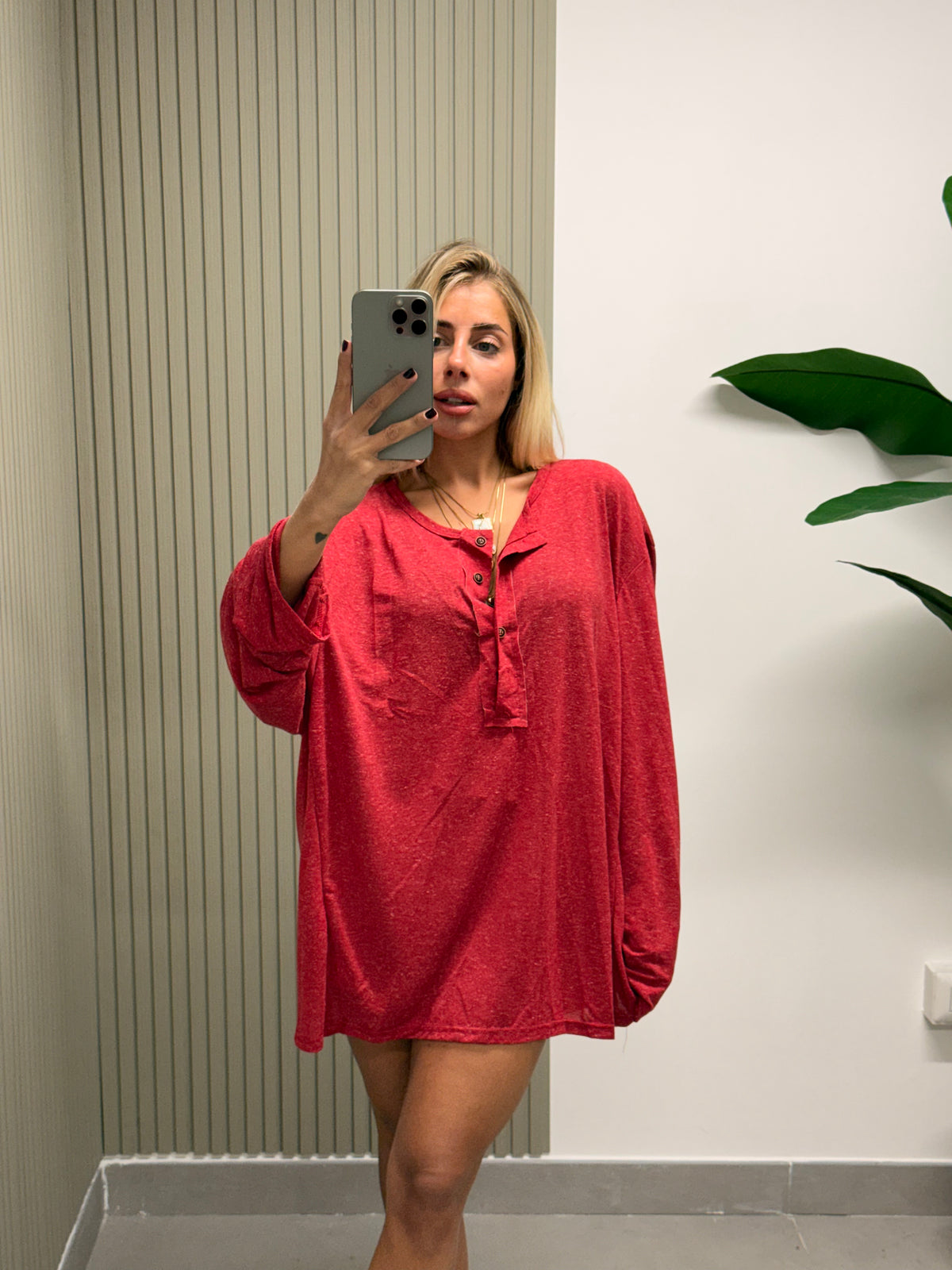 SERAFINO OVERSIZE CON BOTTONI ROSSA