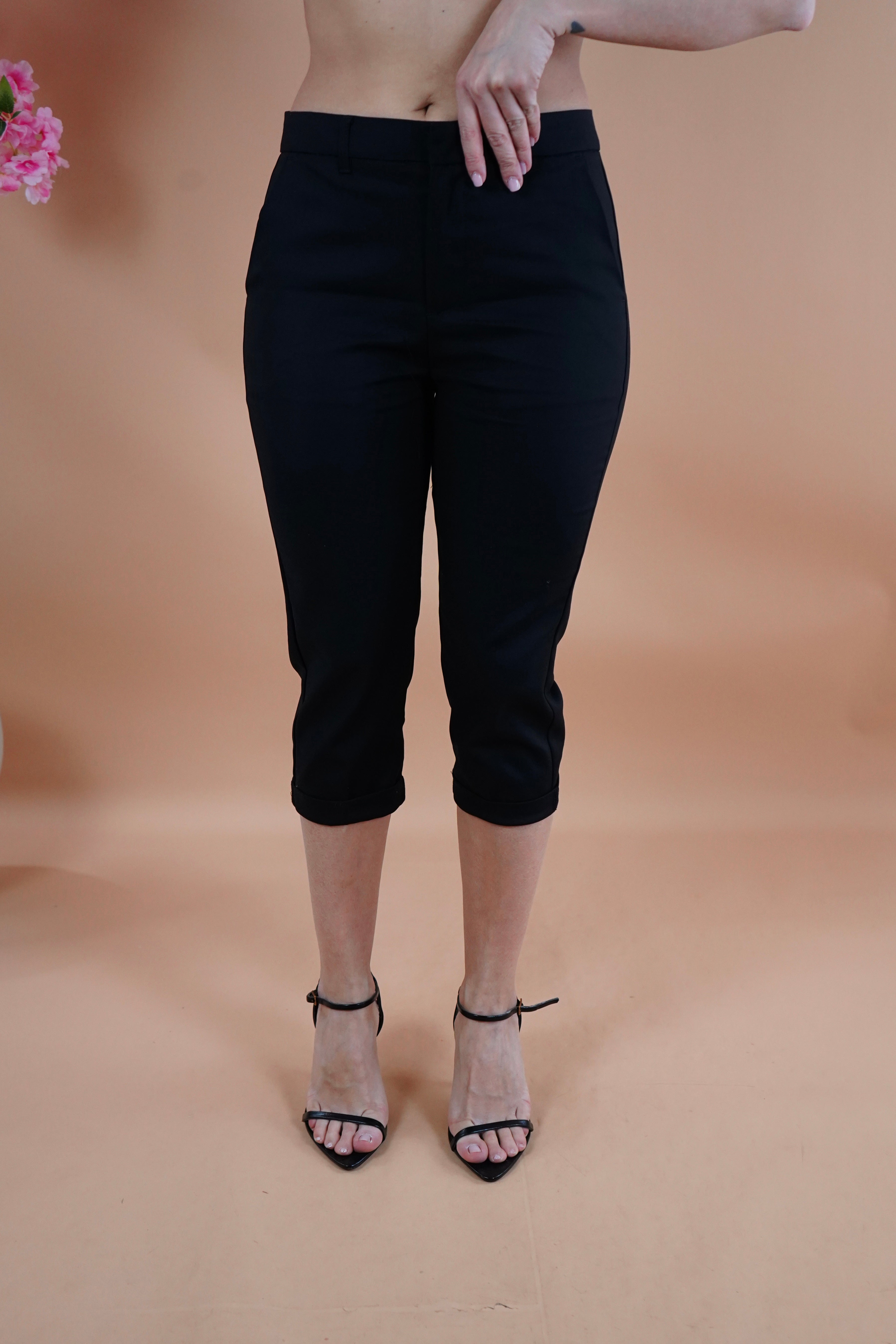 PANTALONE CAPRI NERO