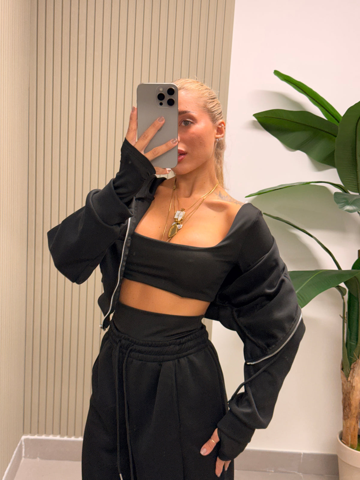 COORDINATO TUTA VALENTINA NERO
