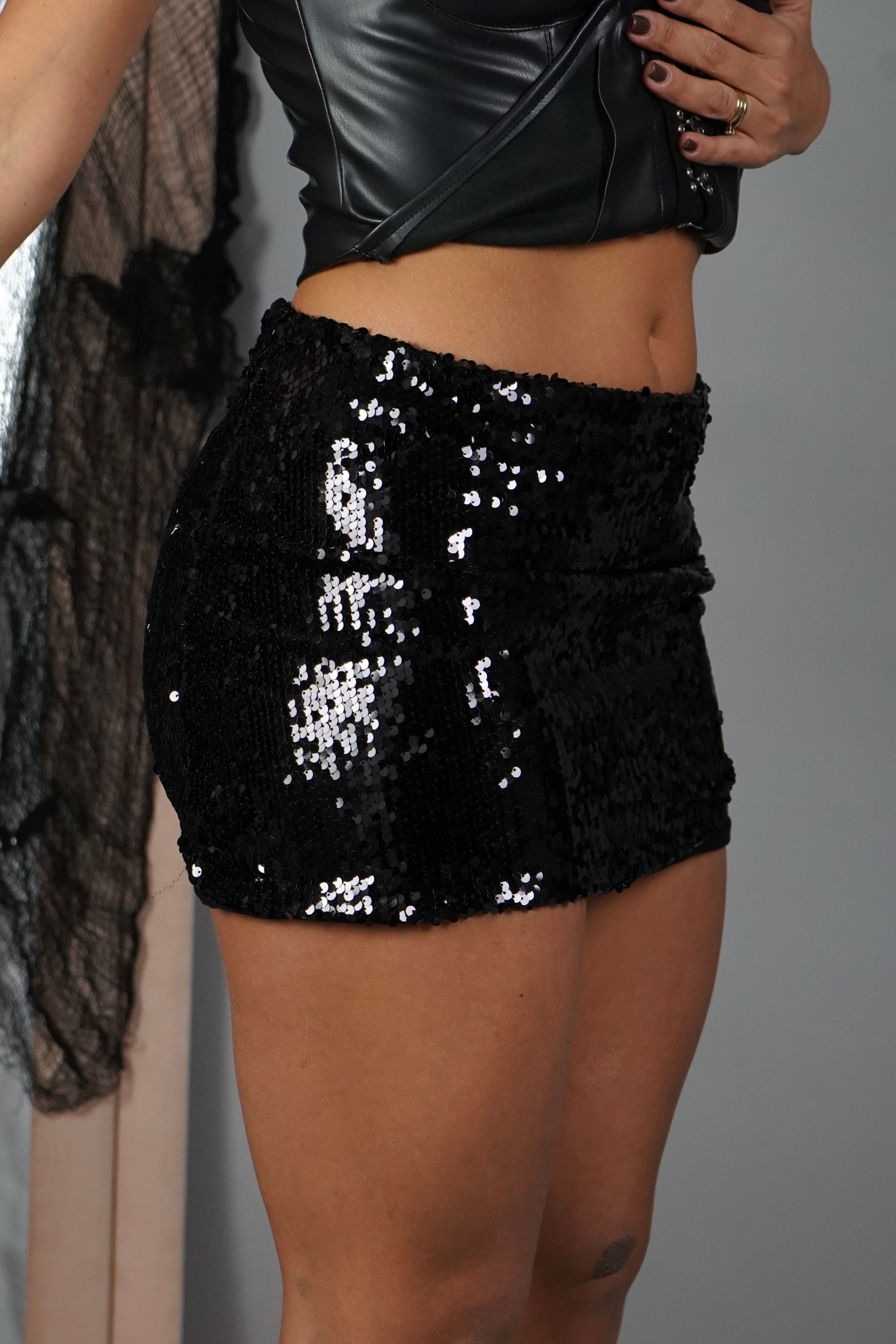 MINIGONNA PAILLETTES NERA