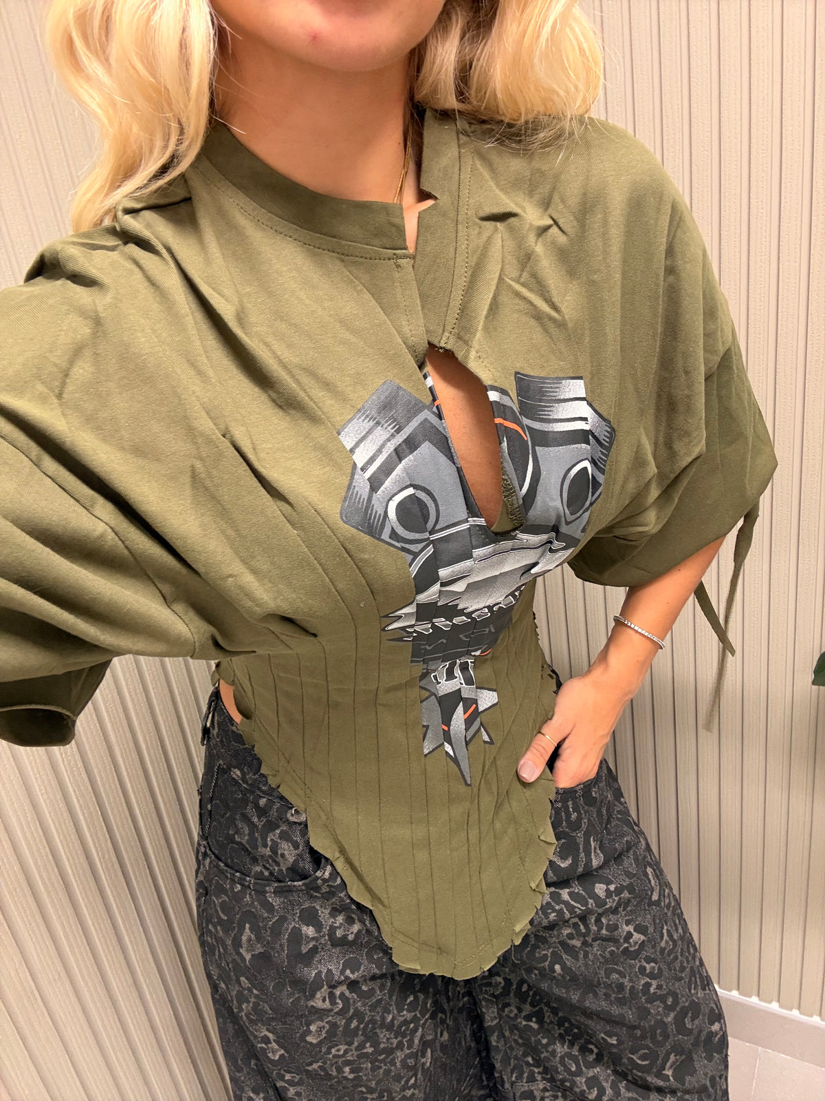 T-SHIRT CORSETTO ROBOT VERDE