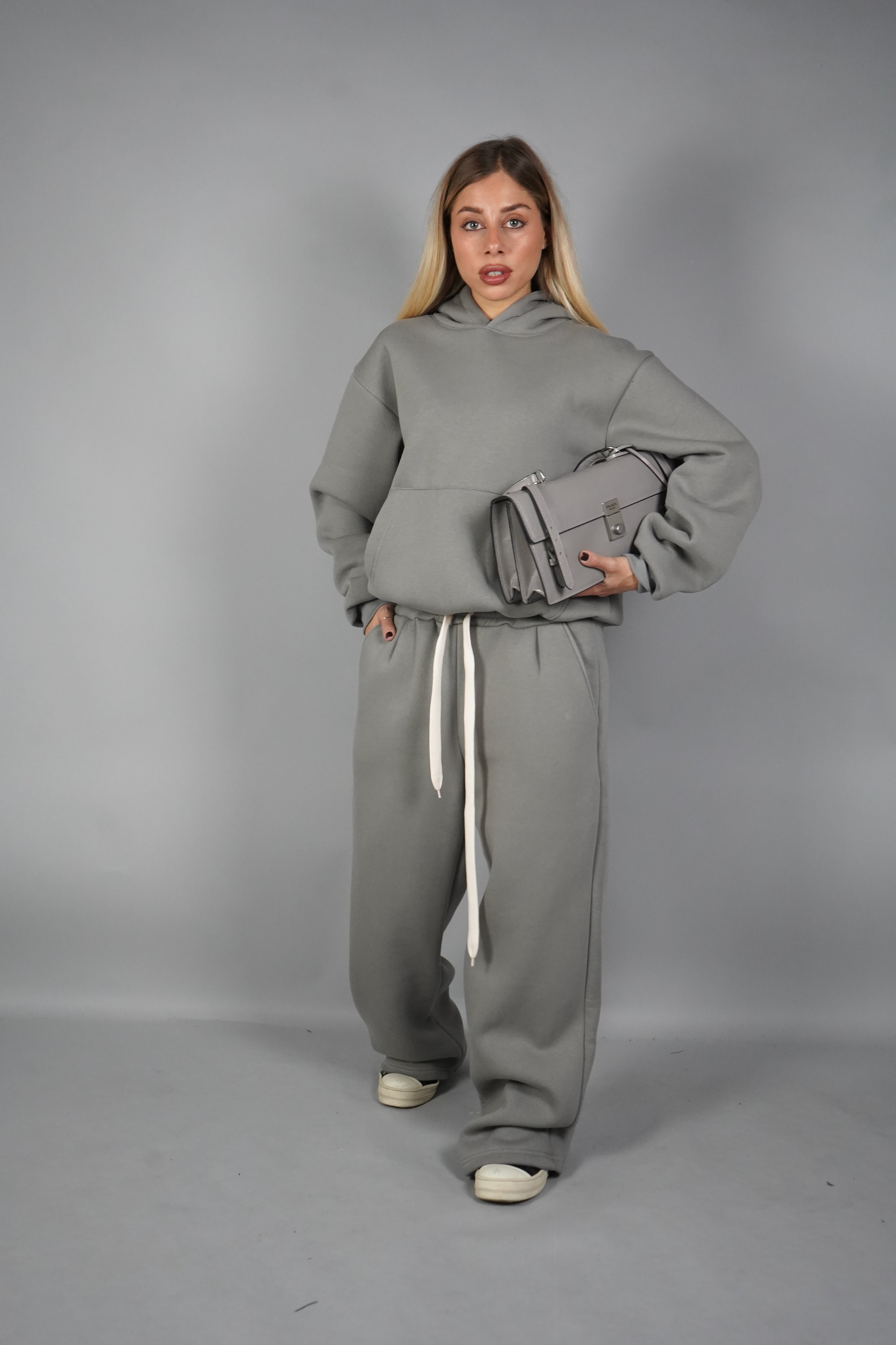 TUTA MADRID BOXY FIT GHIACCIO