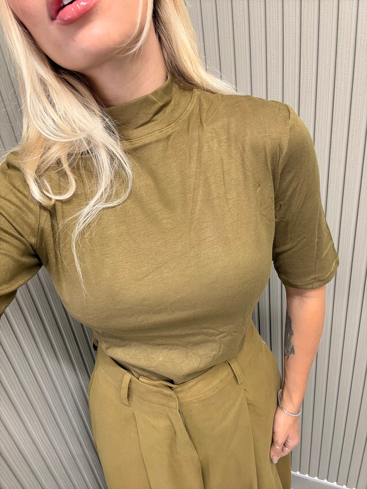 MAGLIA PERFECT OLIVA