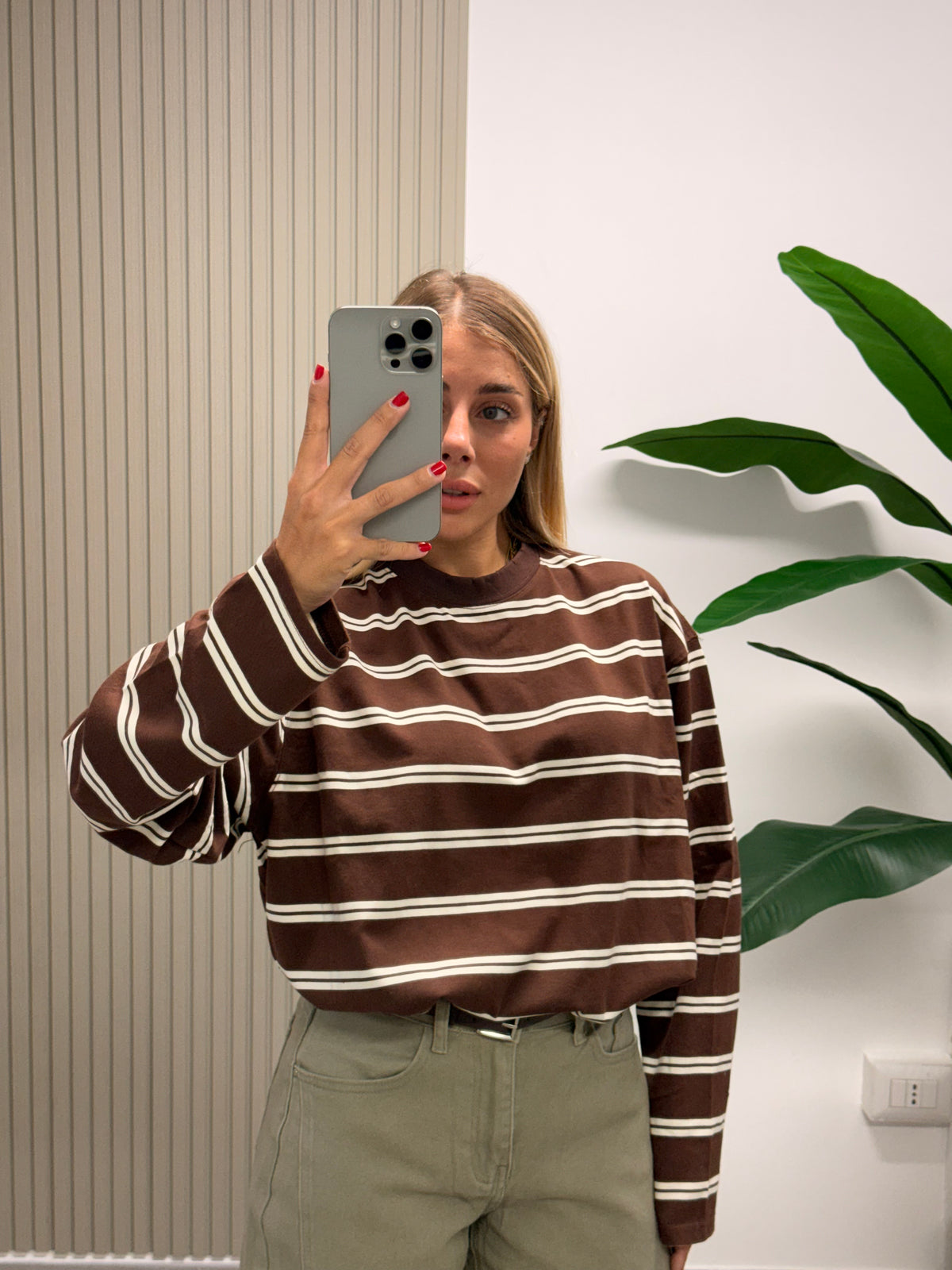 T-SHIRT RIGHE MARRONE