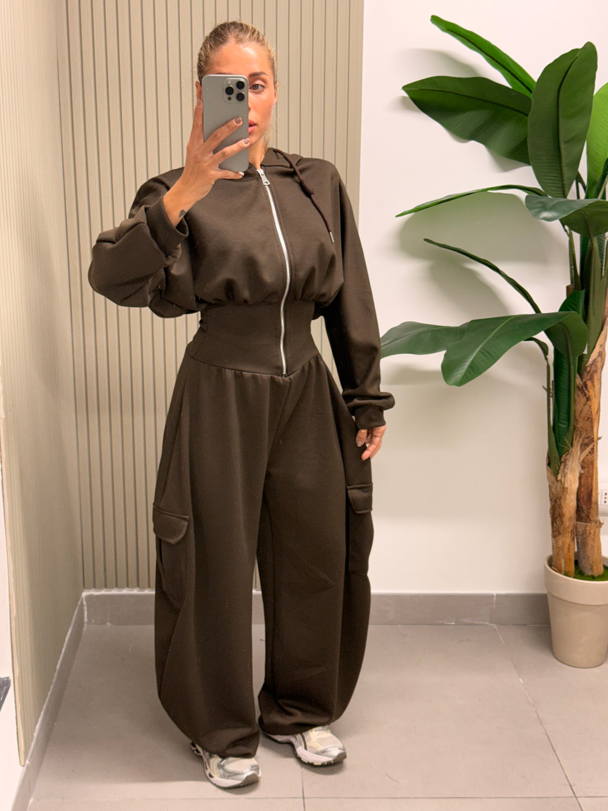 JUMPSUIT CARGO CON SPALLINE MARRONE
