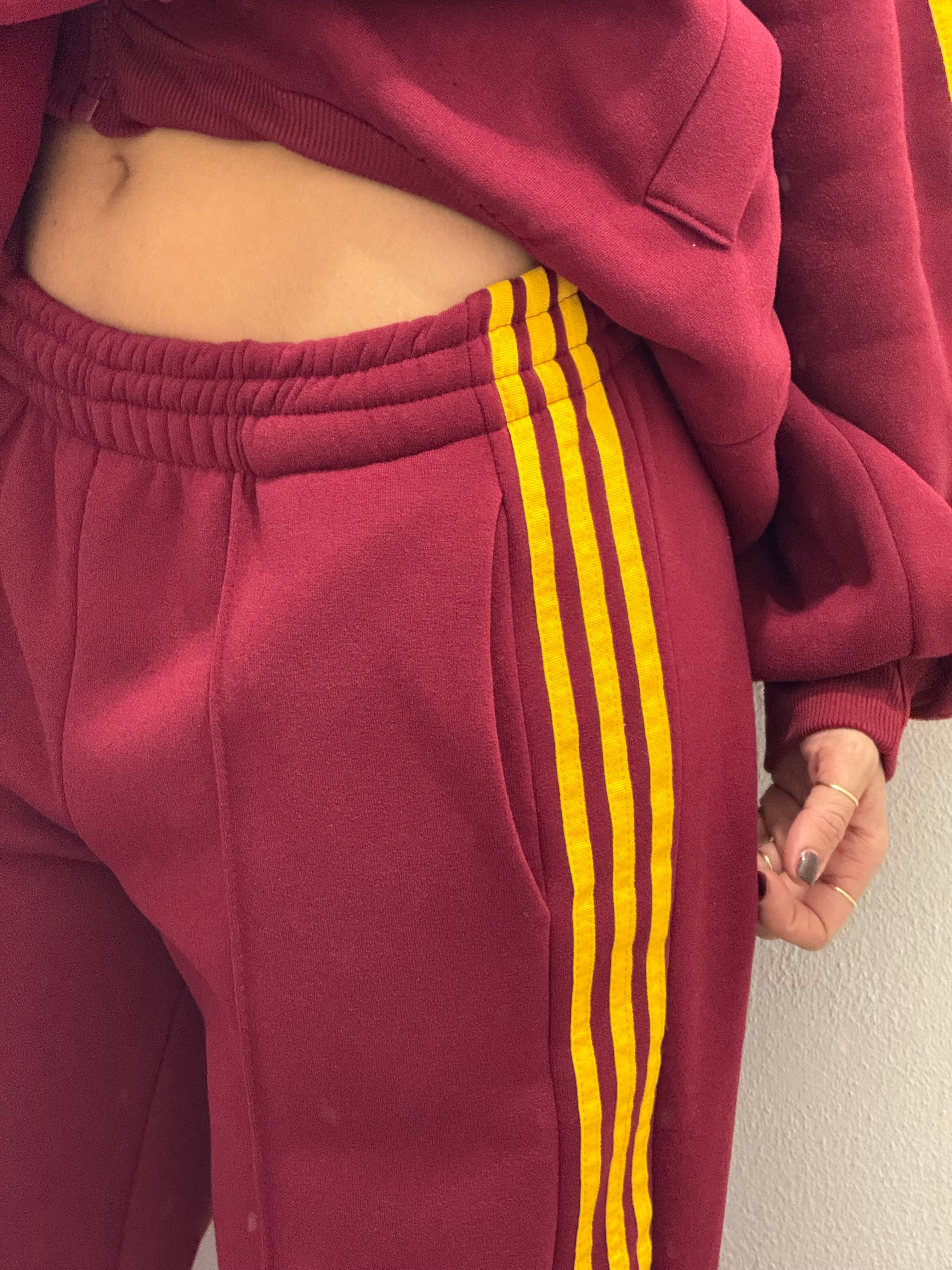 TUTA STRISCE BORDEAUX