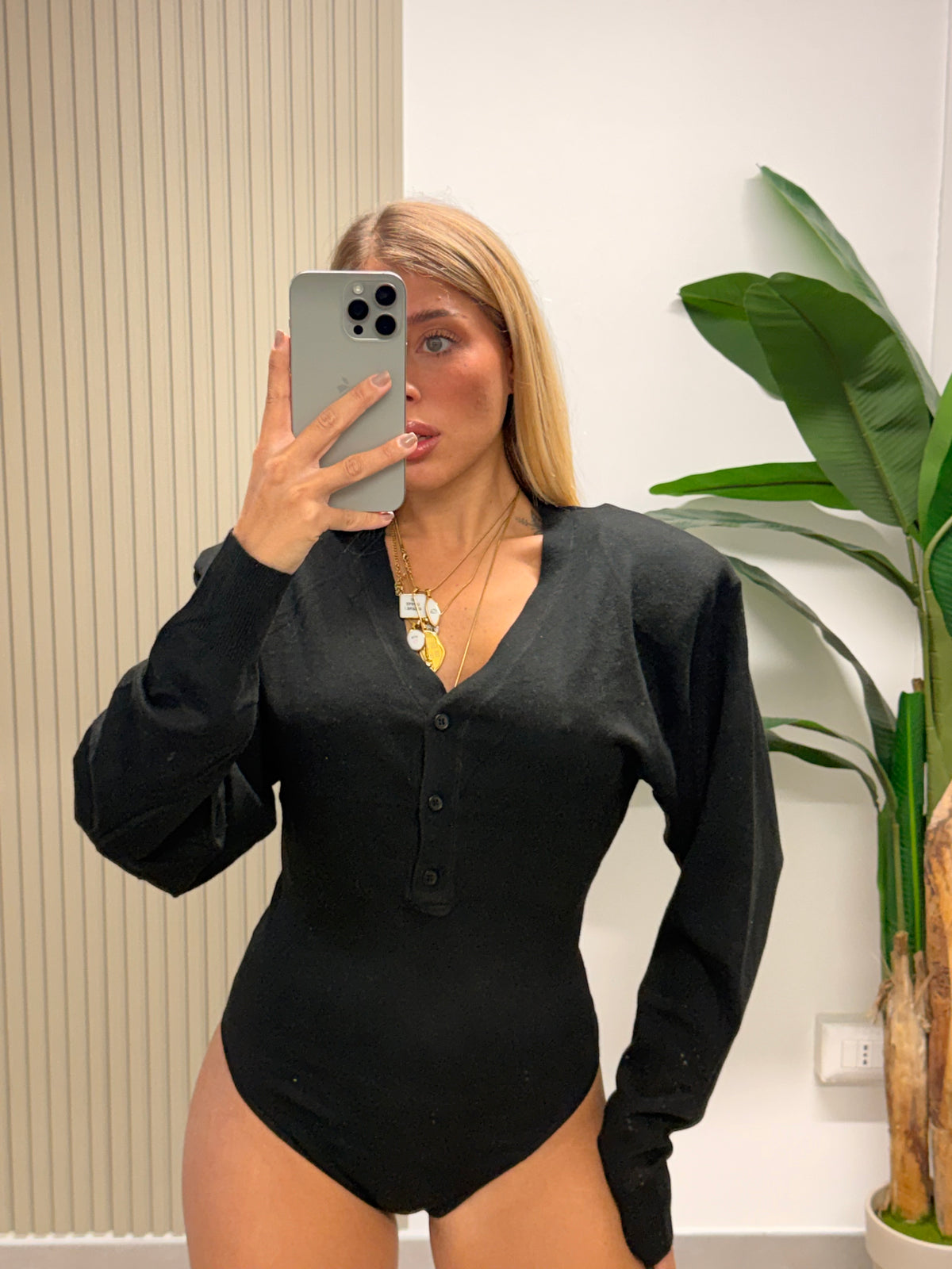 BODY VISCOSA CON SPALLINE NERO