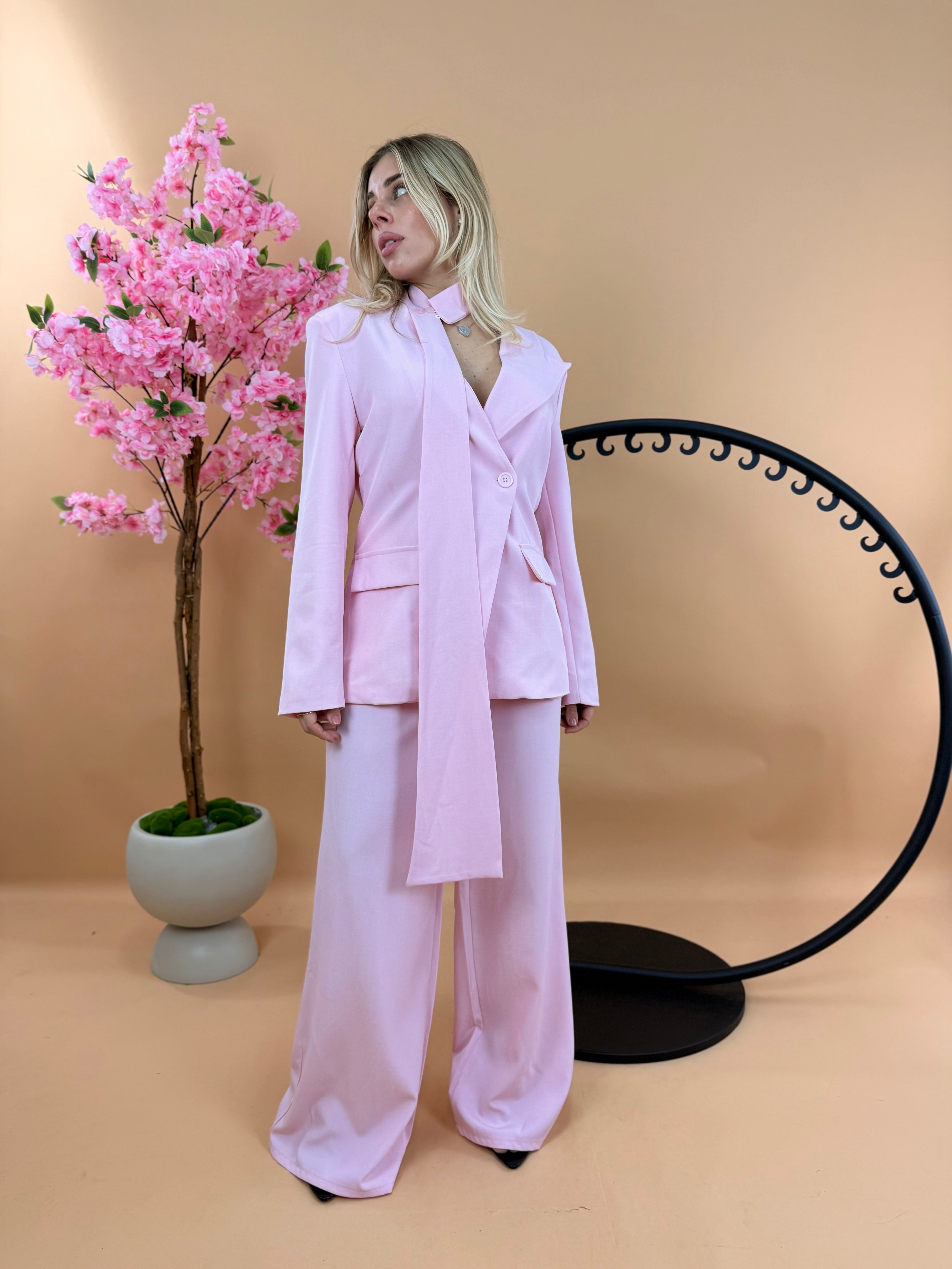 TAILLEUR FOULARD ROSA