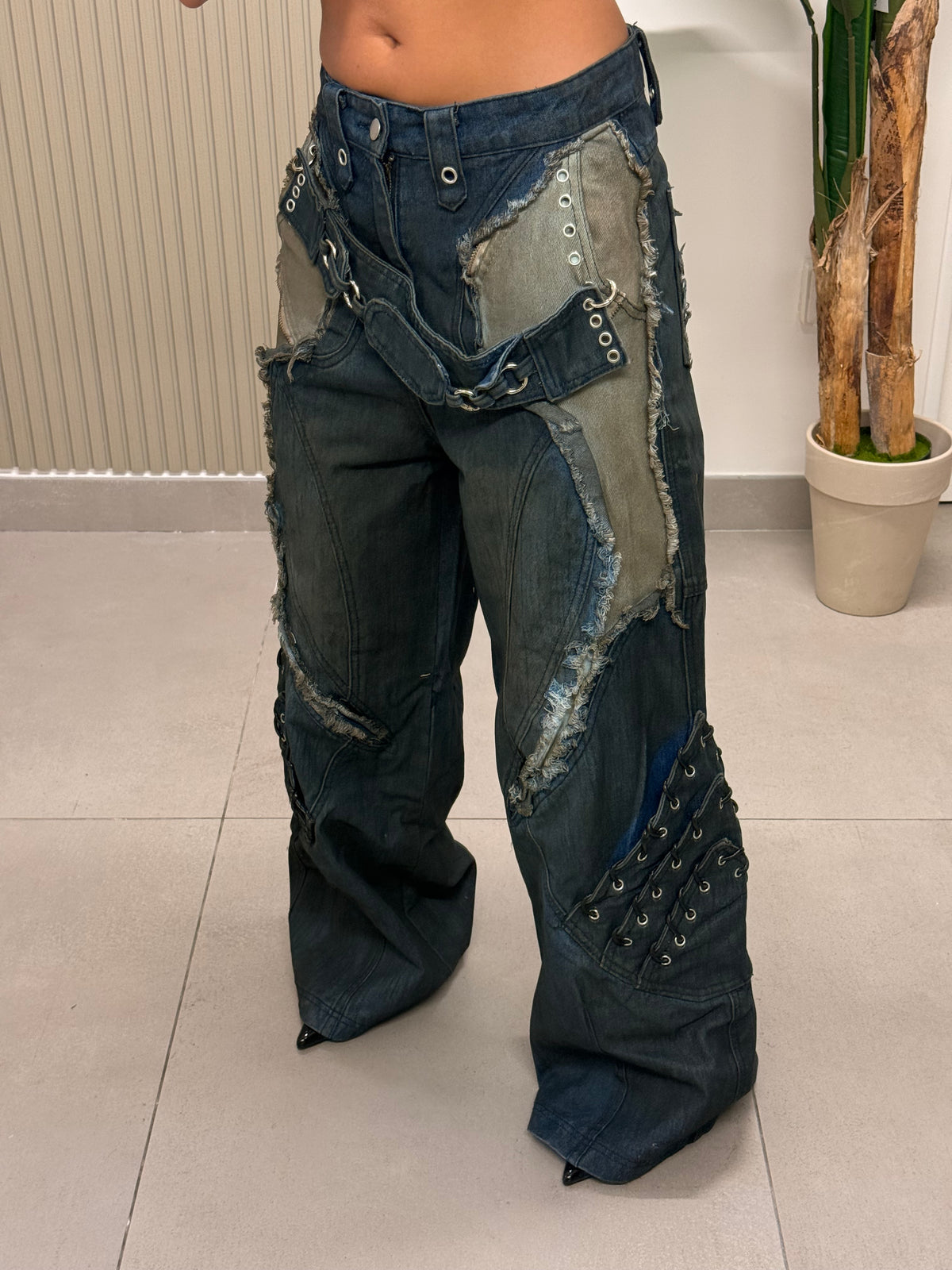 JEANS SPACE