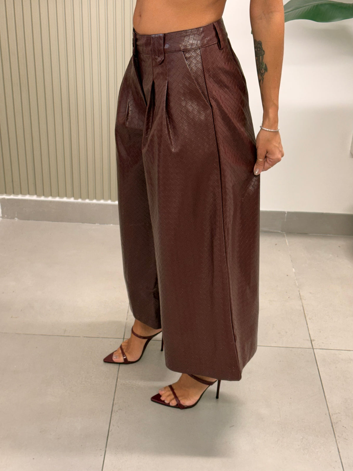 BERMUDA BOTTEGA BORDEAUX