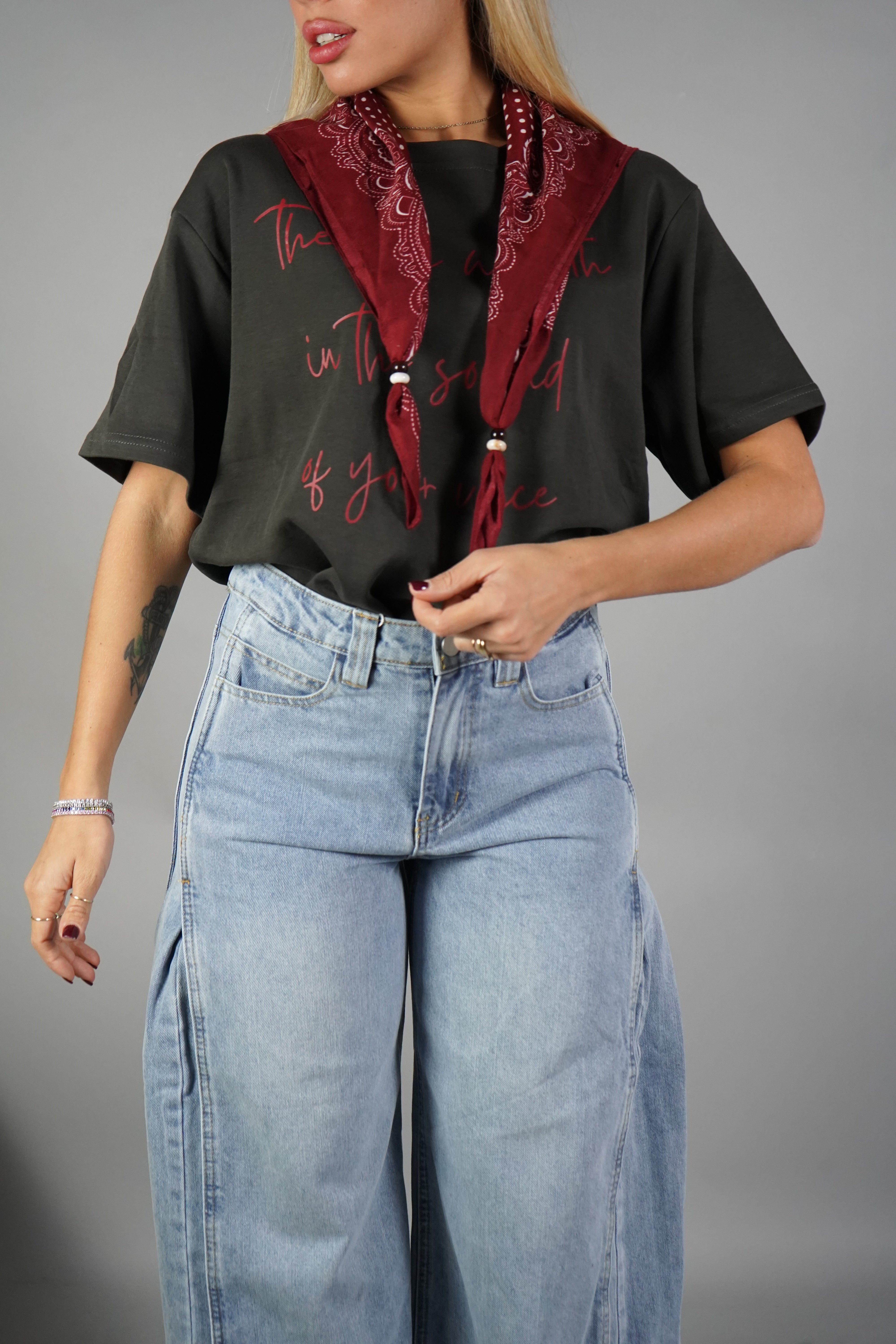 T-SHIRT BANDANA GRIGIA