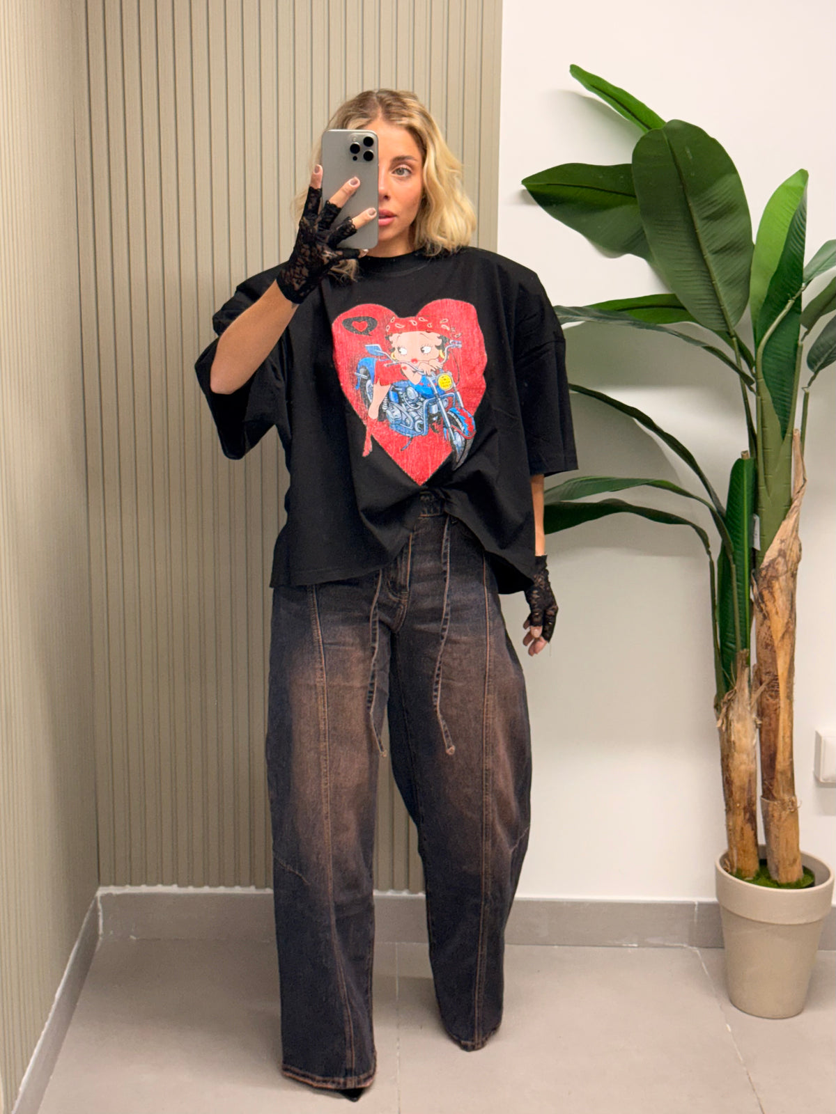 T-SHIRT BOXY BETTY NERA