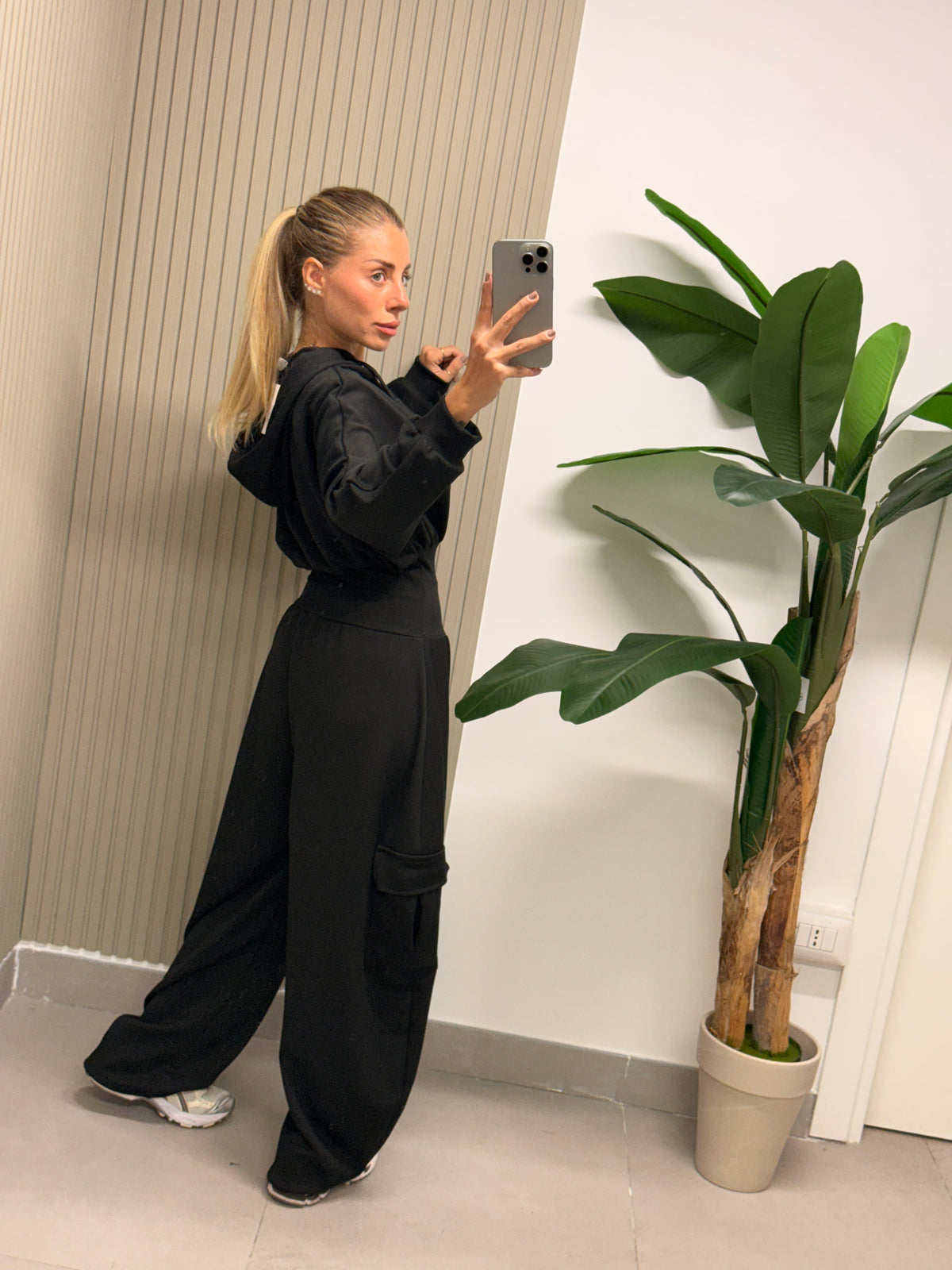 JUMPSUIT CARGO CON SPALLINE NERA