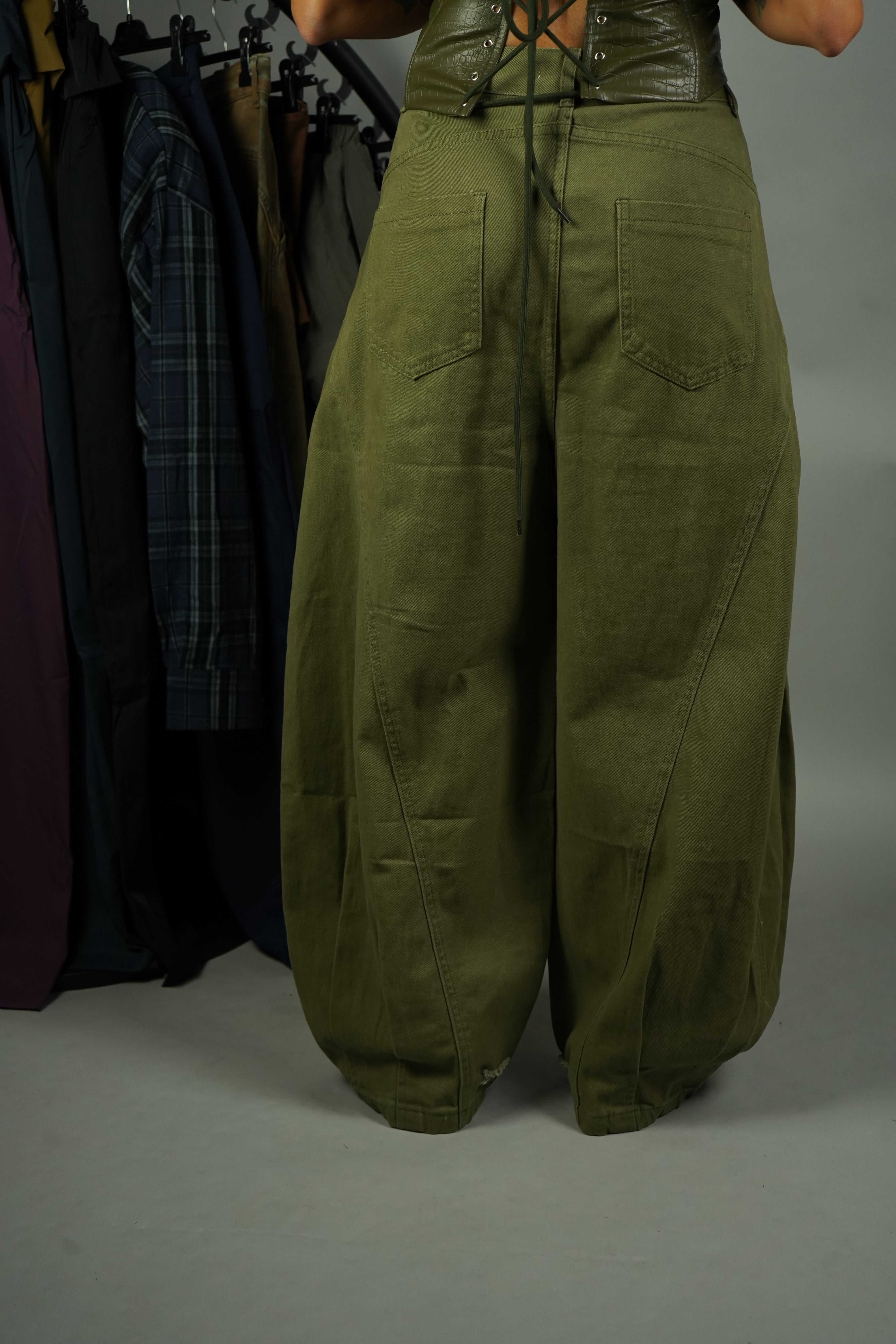 JEANS BALLON STRAPPI VERDE