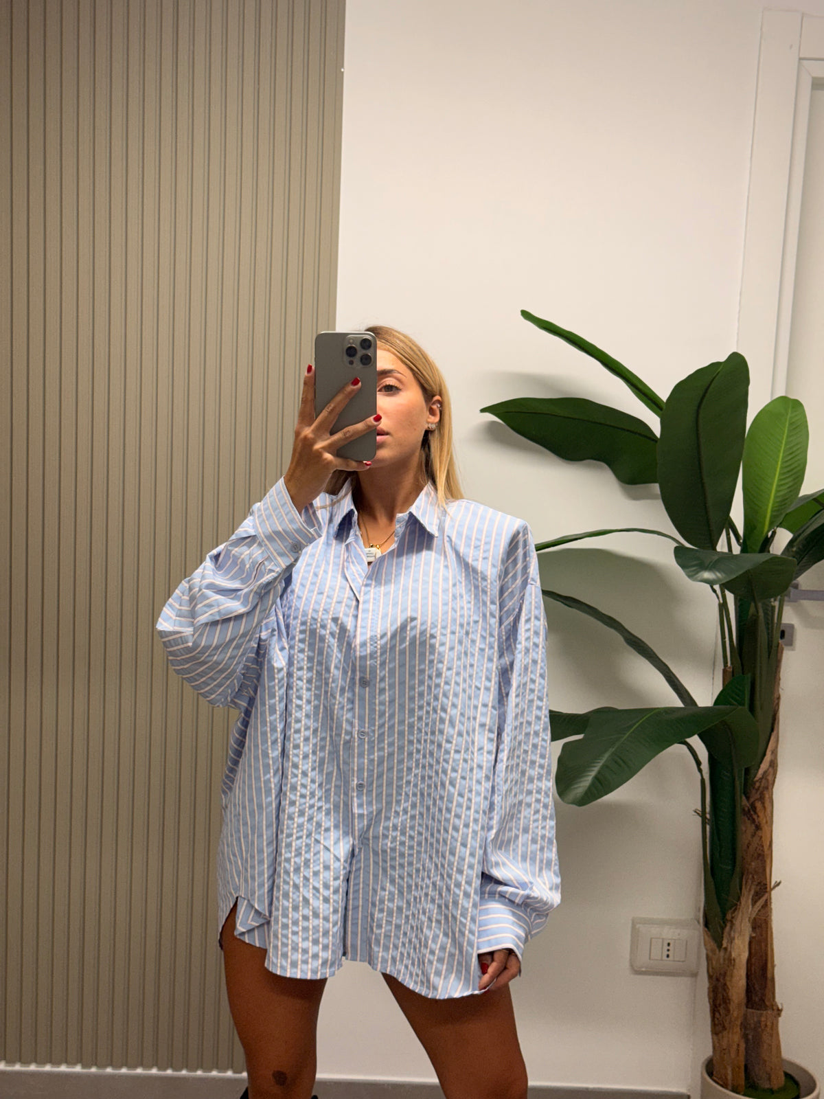 MAXI CAMICIA CON SPALLINA POLVERE