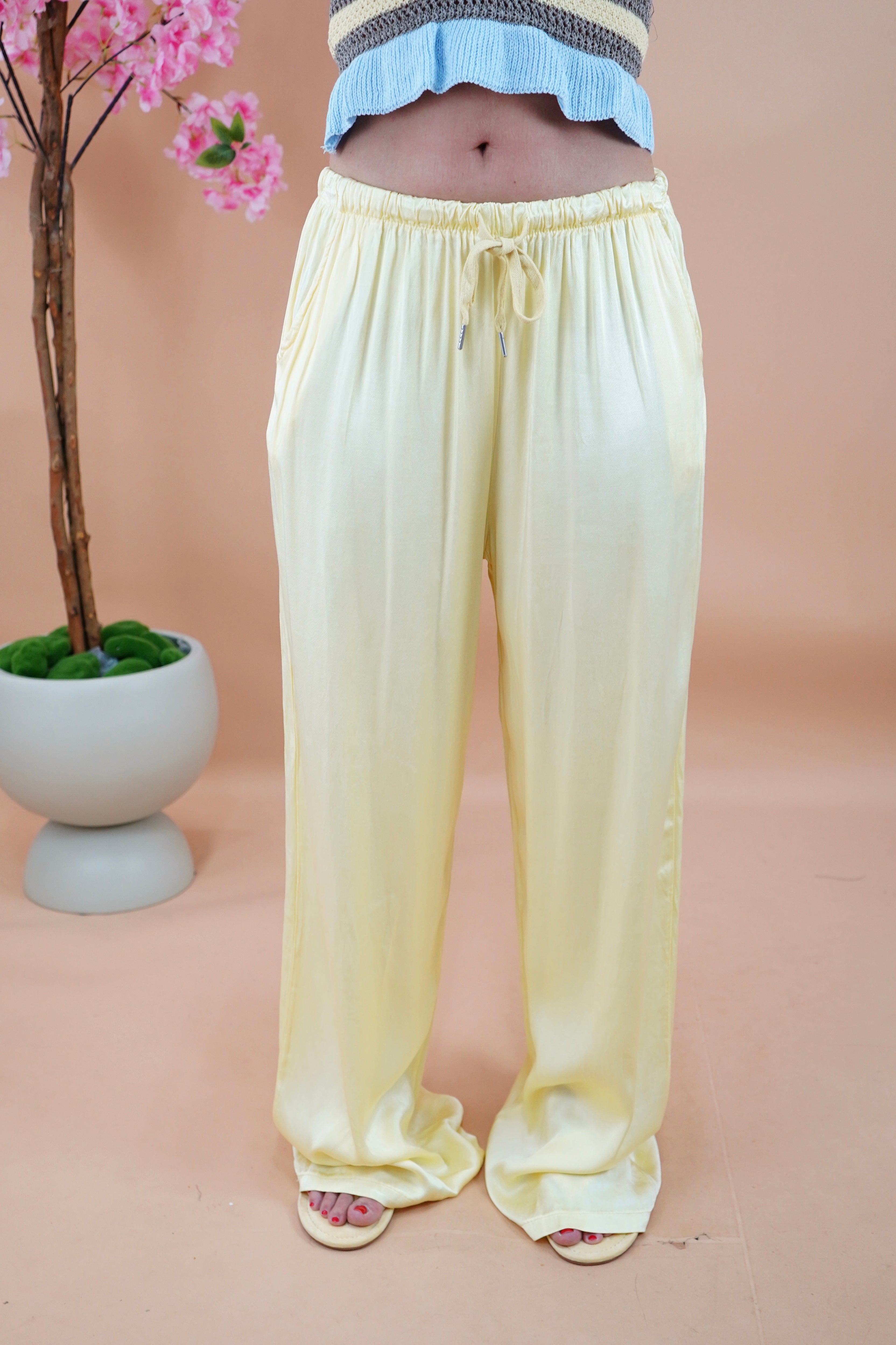PANTALONE SATIN GIALLO