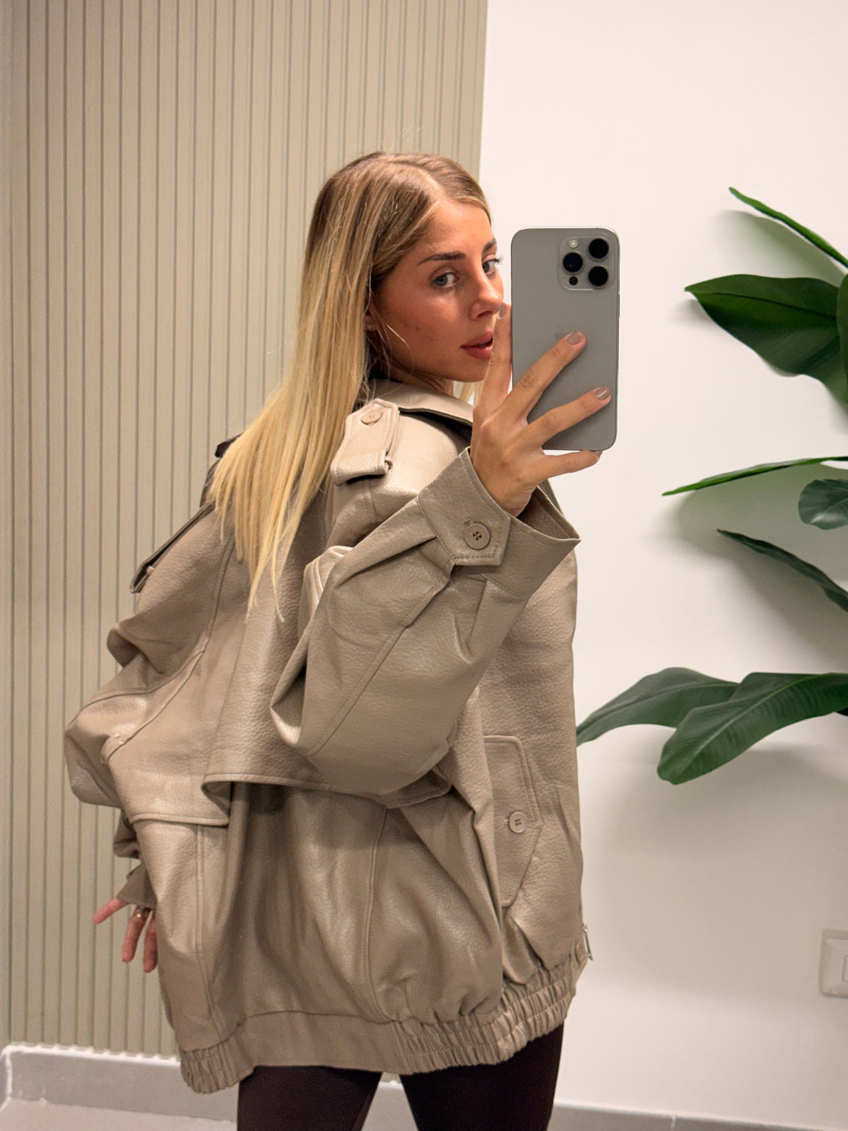 BOMBER ECOPELLE CON SPALLINA MADRID BEIGE