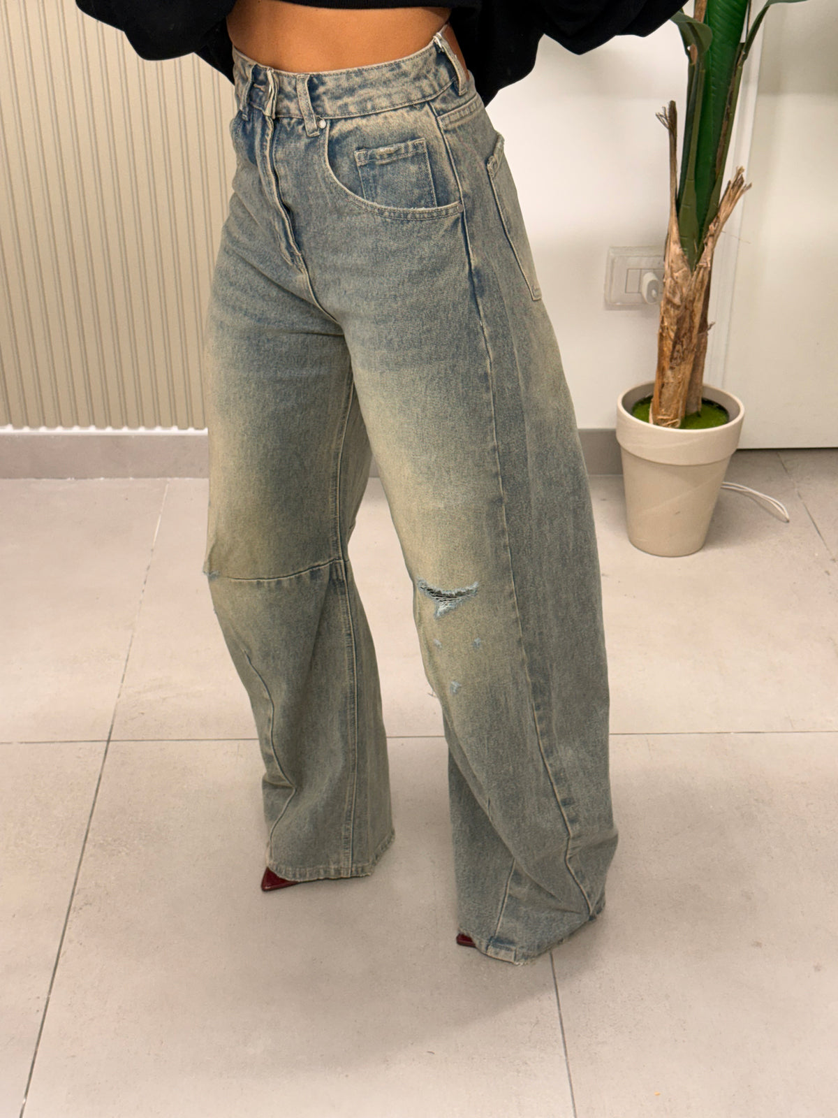 JEANS BARRELL FIT SABBIATO