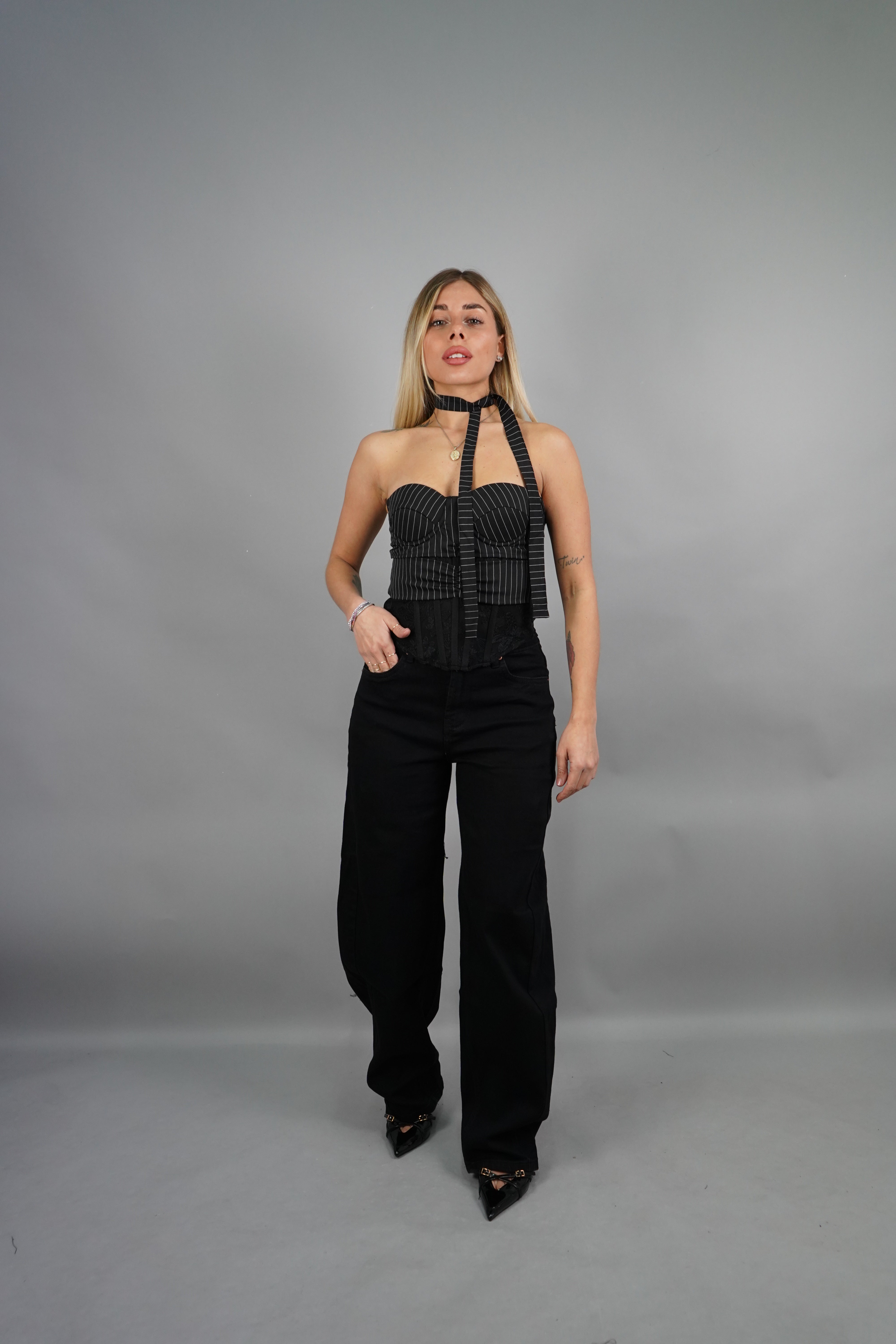 JEANS NERO BALLON FIT