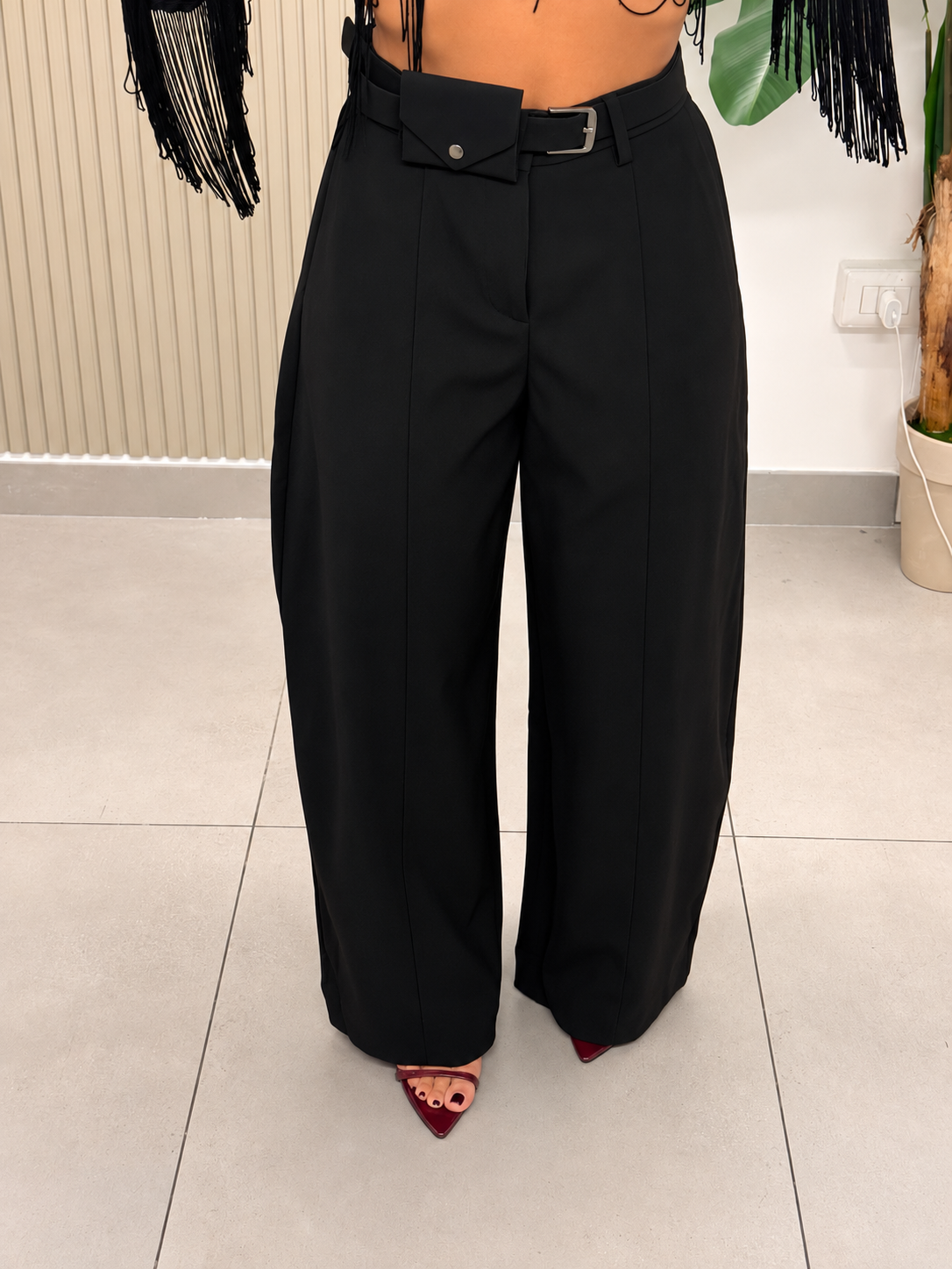 PANTALONE BARRELL CON TASCHINO NERO