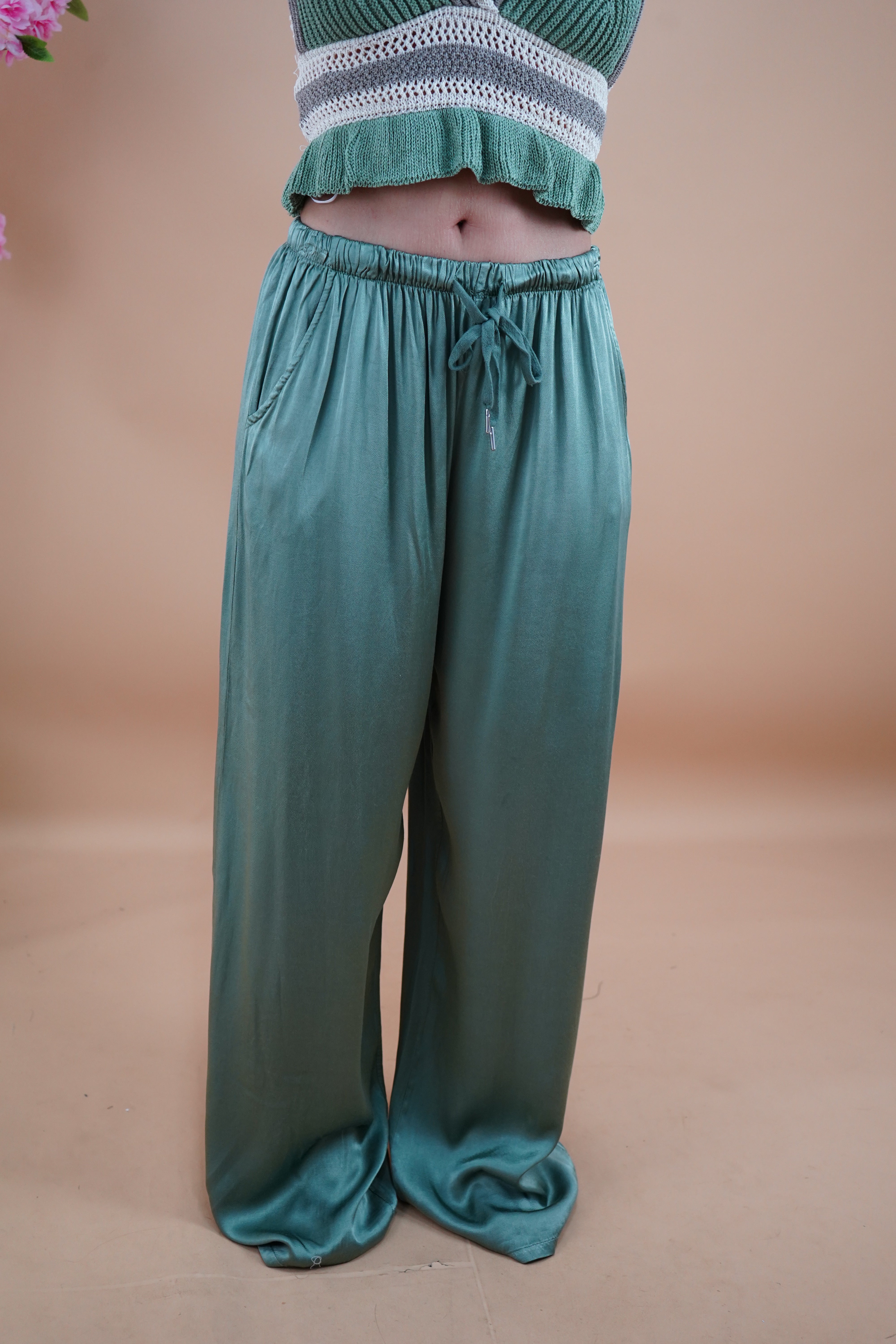 PANTALONE SATIN VERDE SALVIA