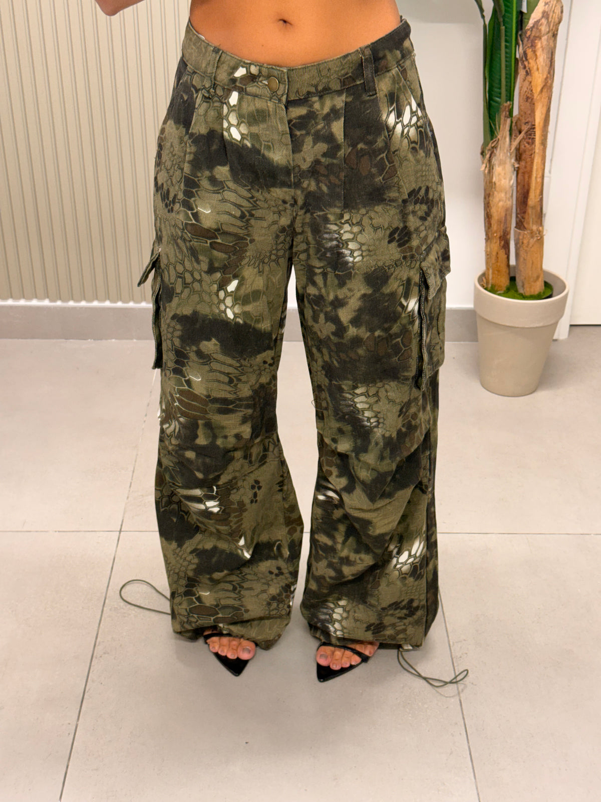 JEANS CARGO TARTARUGA