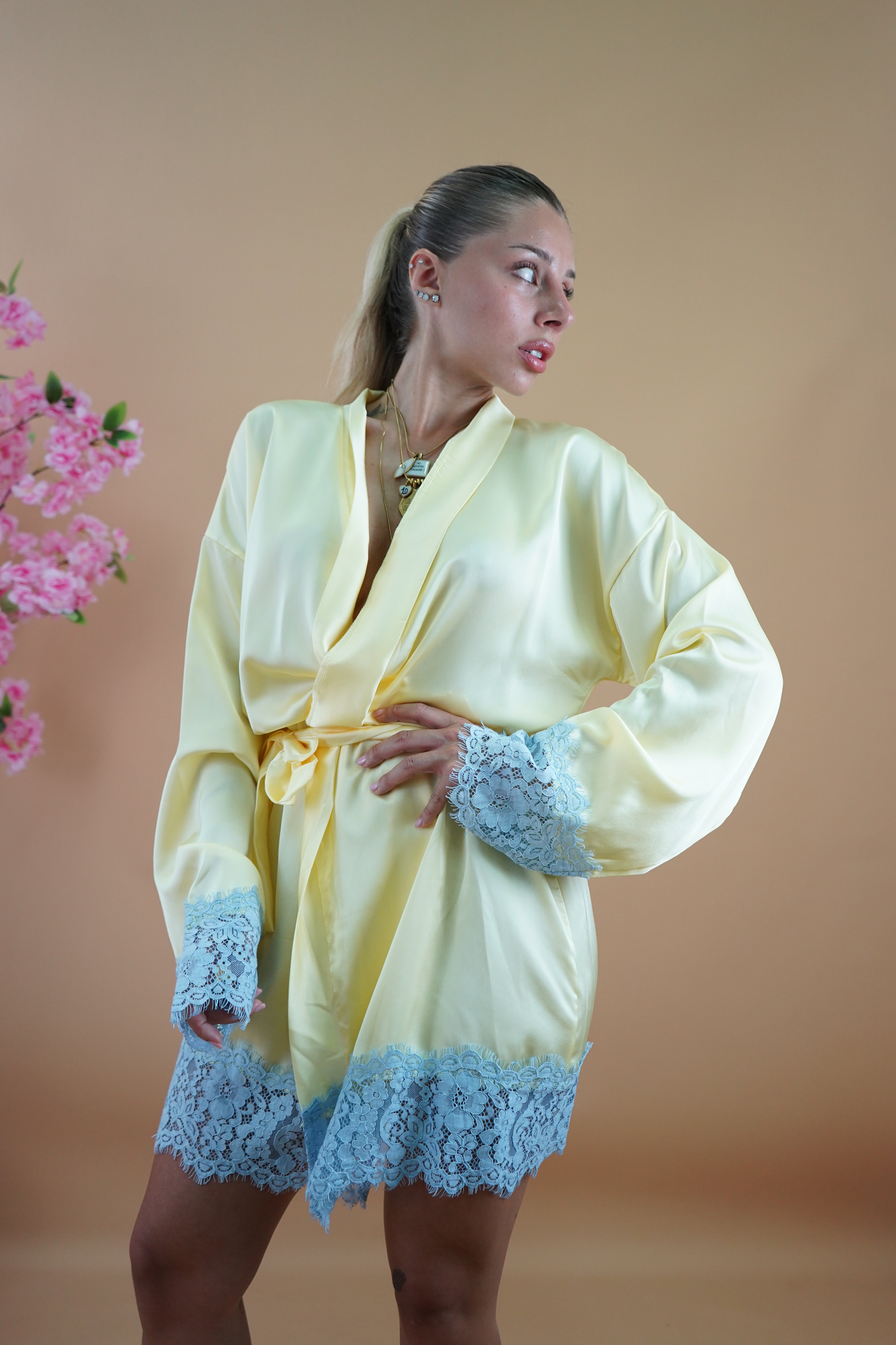 DRESS KIMONO SATIN GIALLO