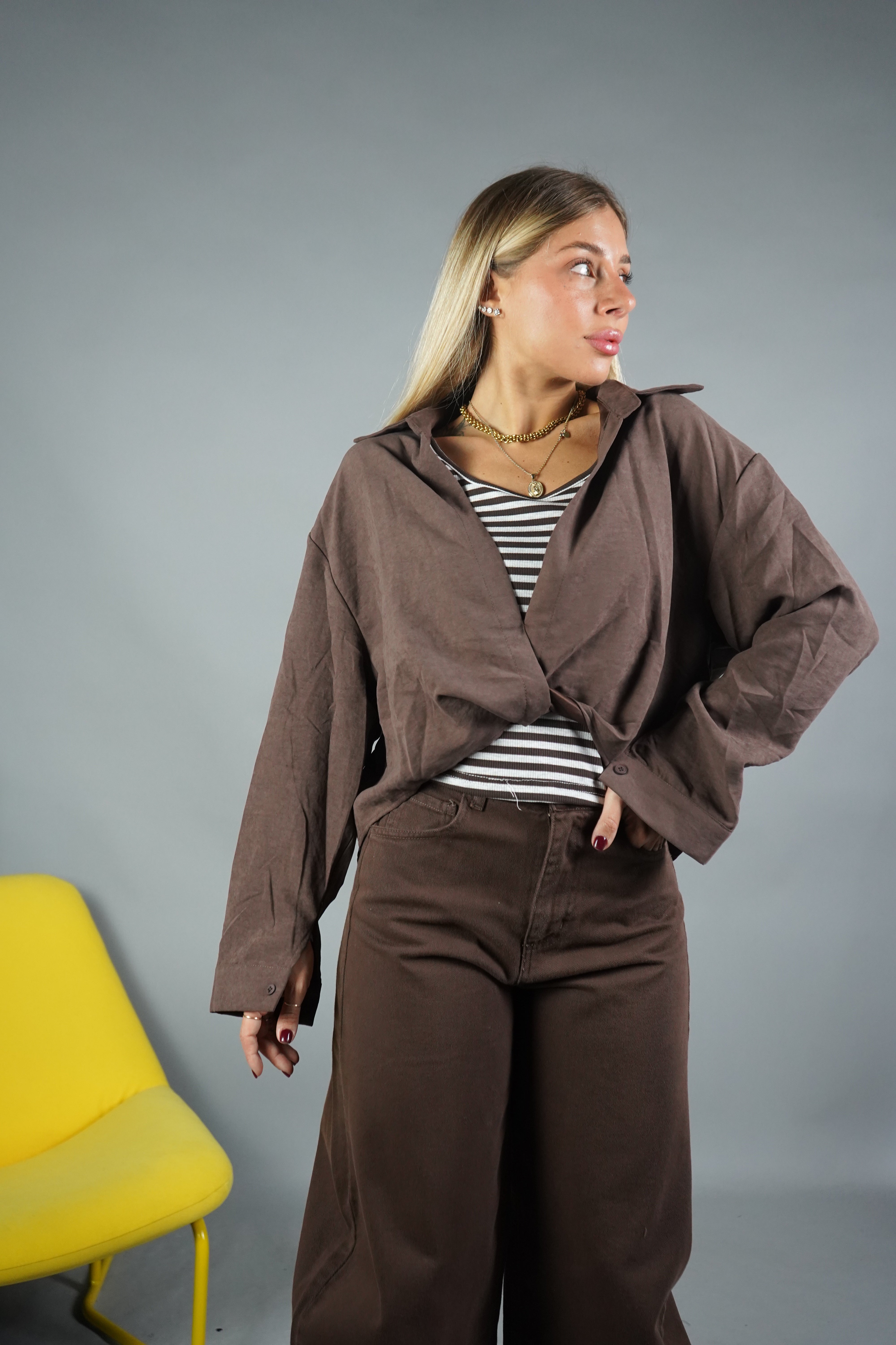 COORDINATO CAMICIA E CANOTTA MARRONE