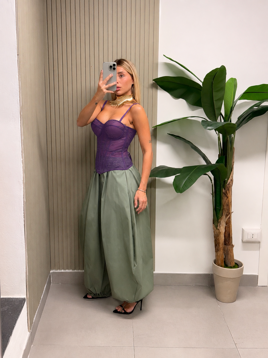 BUSTINO IN PIZZO VIOLA