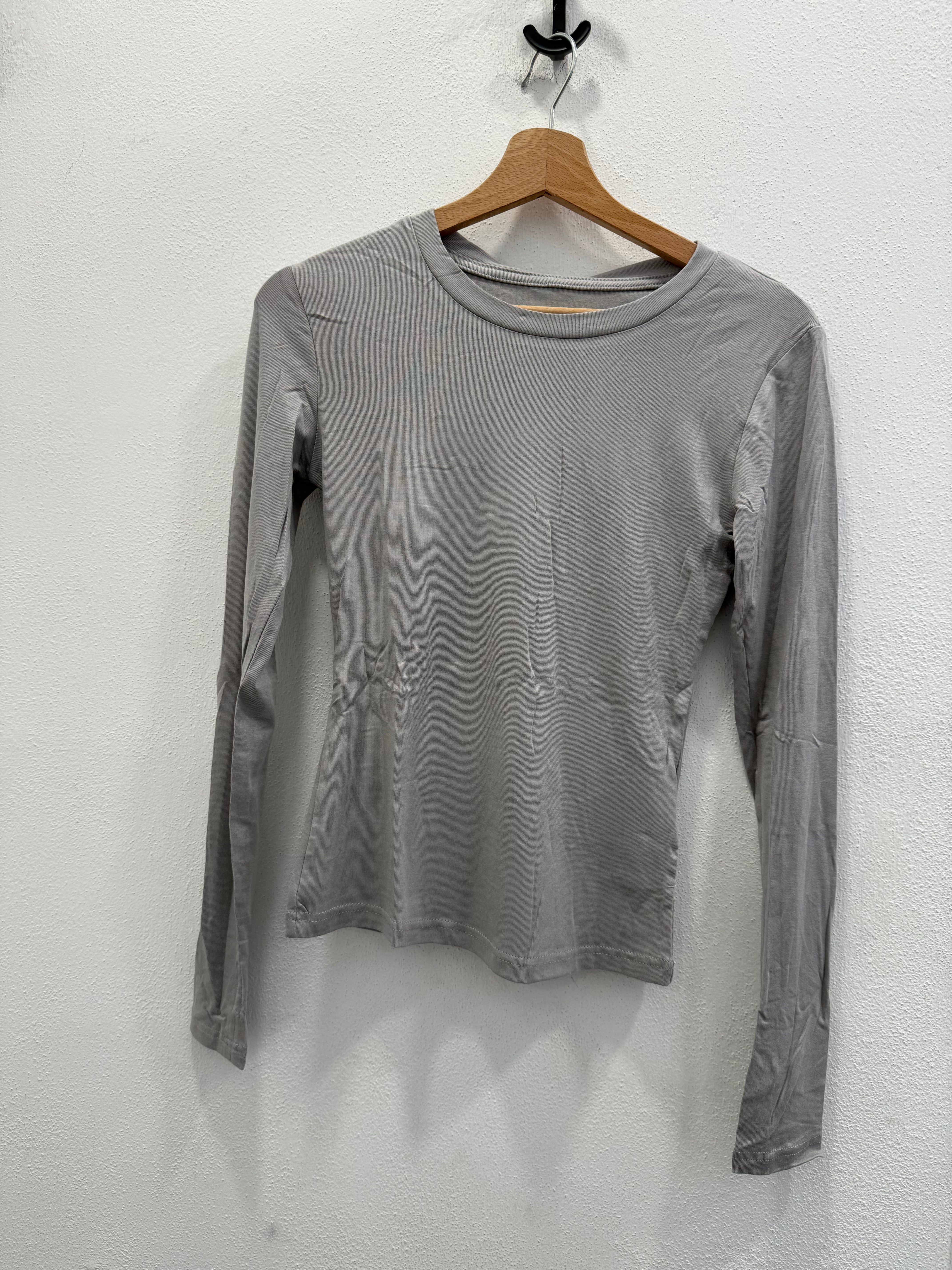 MAGLIA GIROCOLLO CON GUANTO