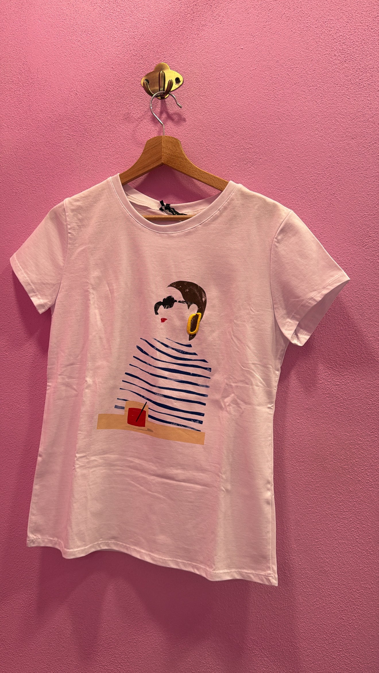 T-SHIRT LUMINA ORECCHINO