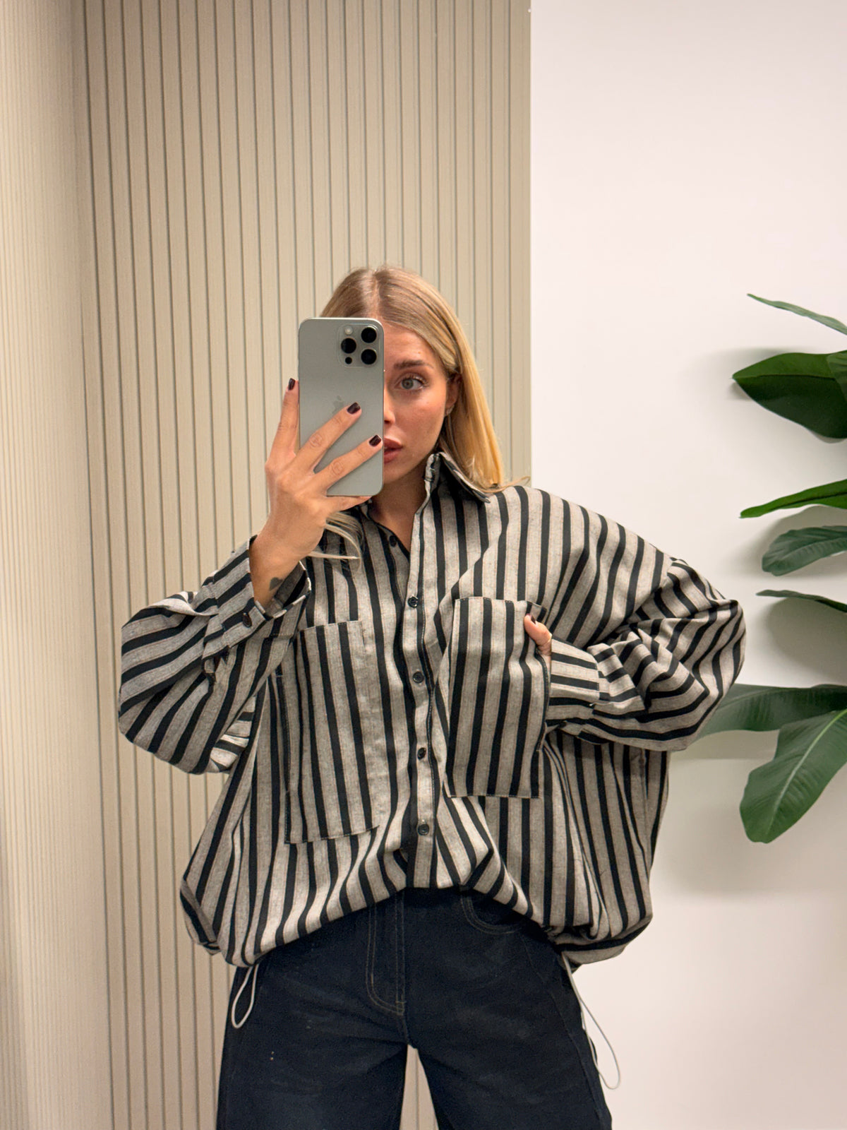 CAMICIA RIGHE CON COULISSE ARRICCIATA NERA