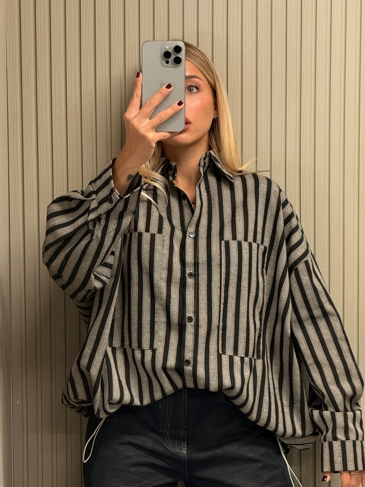 CAMICIA RIGHE CON COULISSE ARRICCIATA NERA